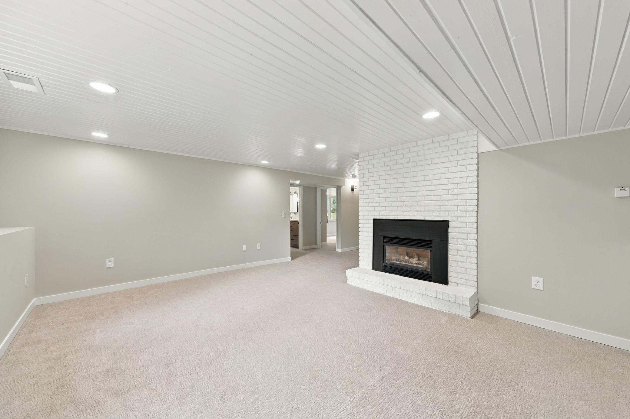 View of Residential at 16724 Blenheim Way, Minnetonka MN 55345, Minnetonka (59 of 92) - Mike Wilen | Minnesota Team Real Estate