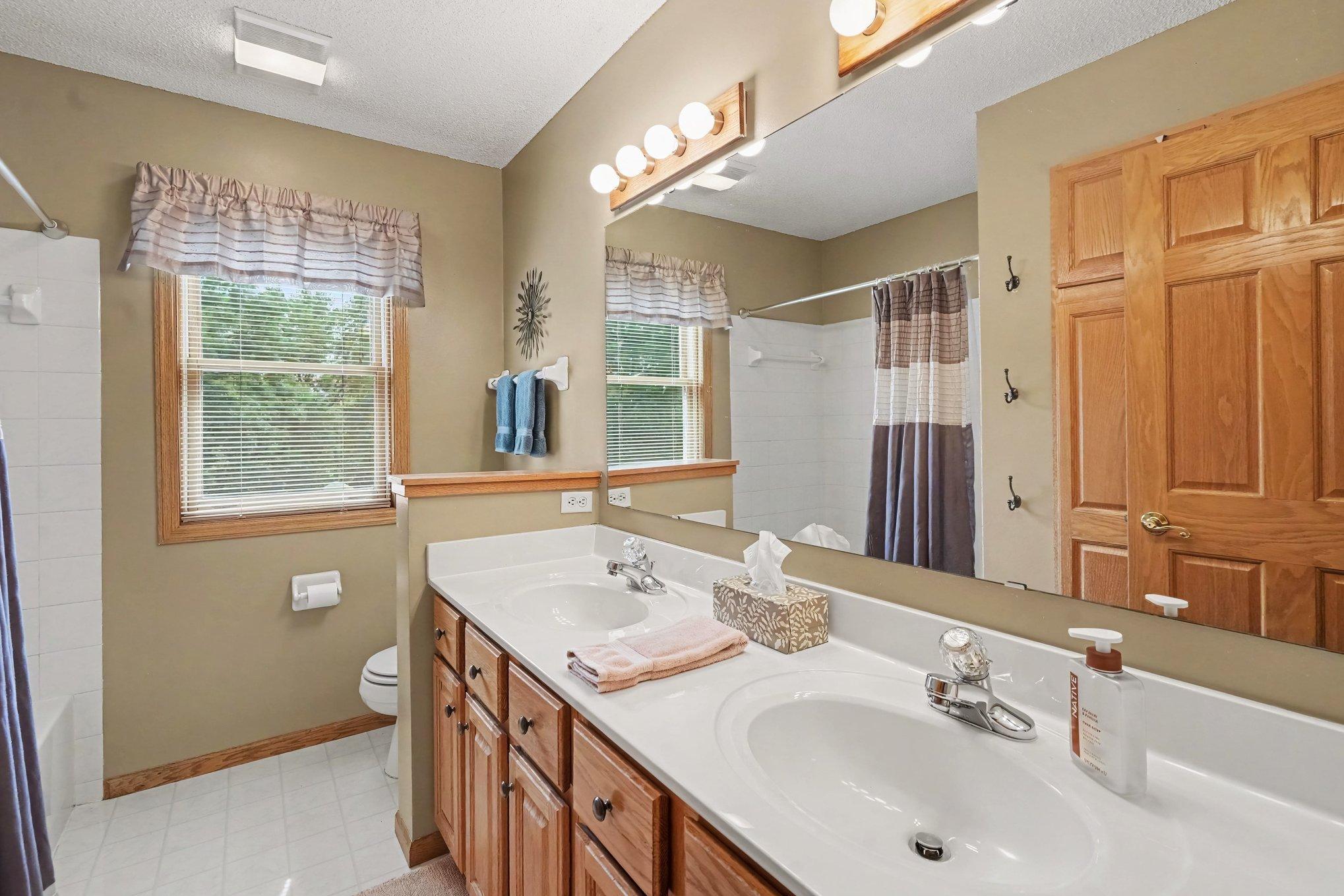 View of Residential at 17207 Trenton Lane, Eden Prairie MN 55347, Eden Prairie (22 of 45) - Mike Wilen | Minnesota Team Real Estate