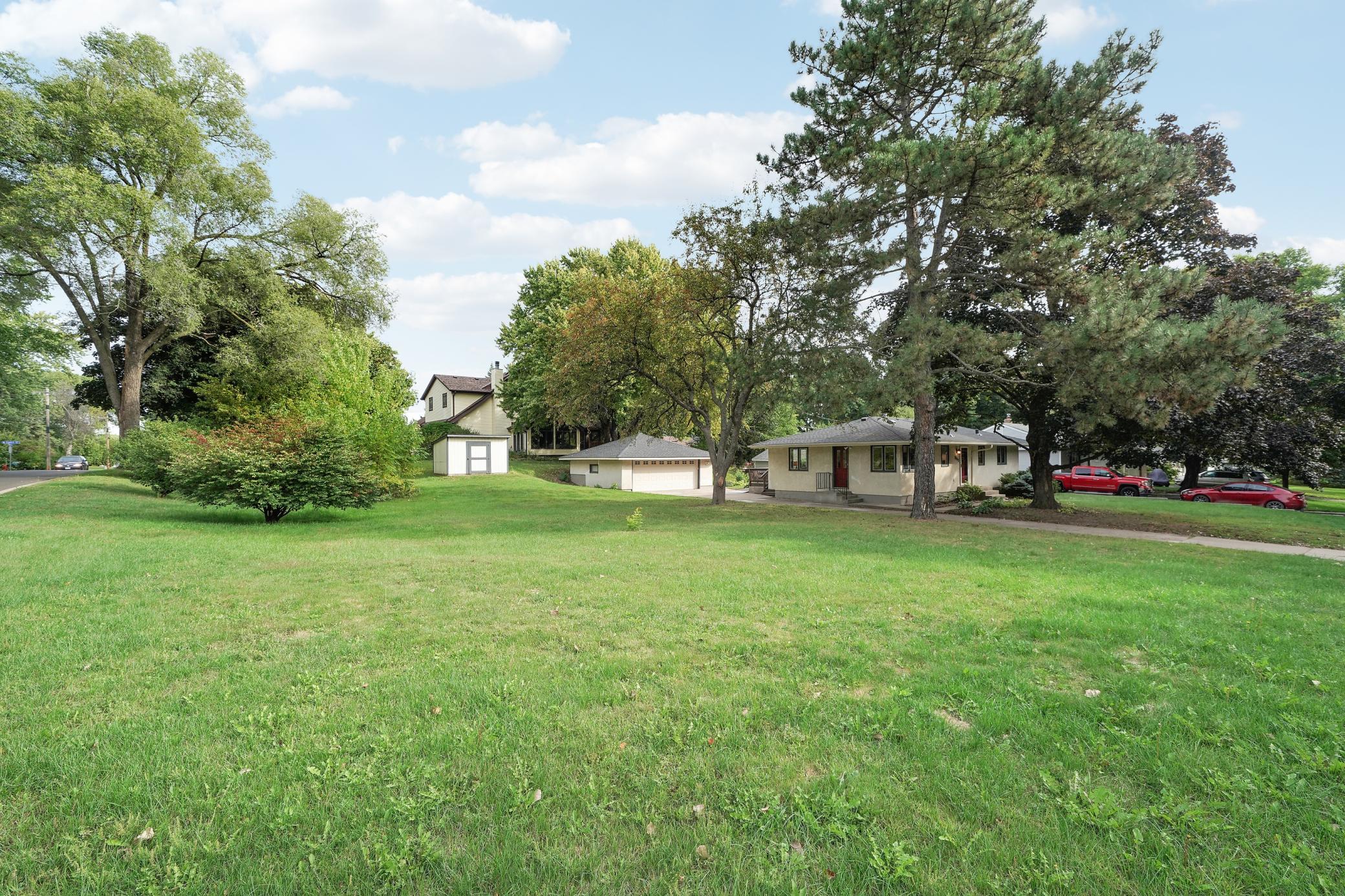 View of Residential at 2153 Holloway Avenue, North Saint Paul MN 55109, North Saint Paul (44 of 47) - Mike Wilen | Minnesota Team Real Estate