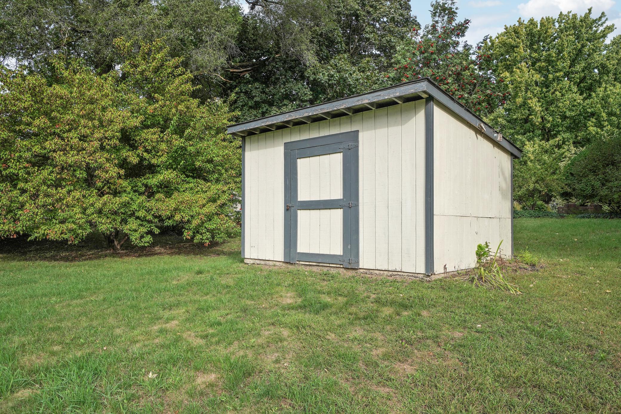 View of Residential at 2153 Holloway Avenue, North Saint Paul MN 55109, North Saint Paul (43 of 47) - Mike Wilen | Minnesota Team Real Estate