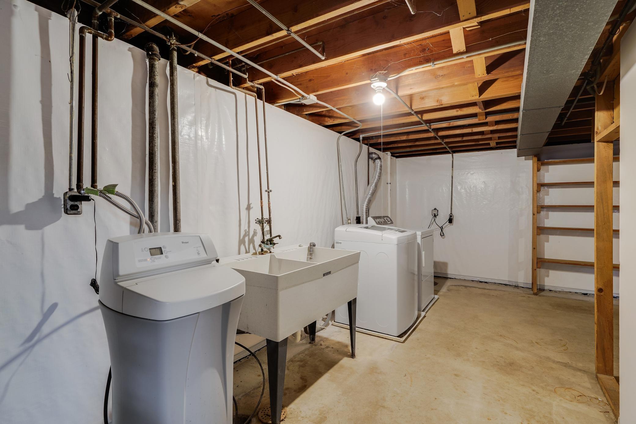 View of Residential at 2153 Holloway Avenue, North Saint Paul MN 55109, North Saint Paul (30 of 47) - Mike Wilen | Minnesota Team Real Estate
