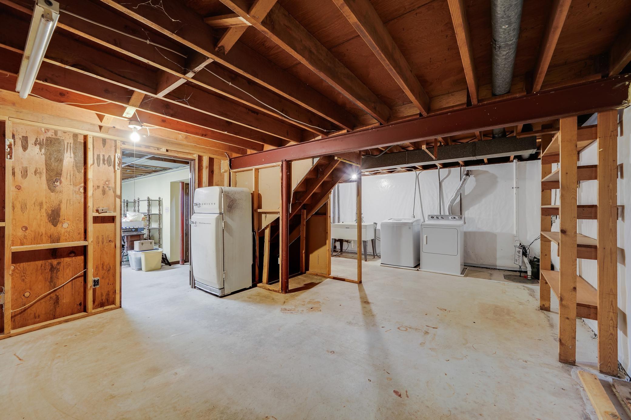 View of Residential at 2153 Holloway Avenue, North Saint Paul MN 55109, North Saint Paul (31 of 47) - Mike Wilen | Minnesota Team Real Estate