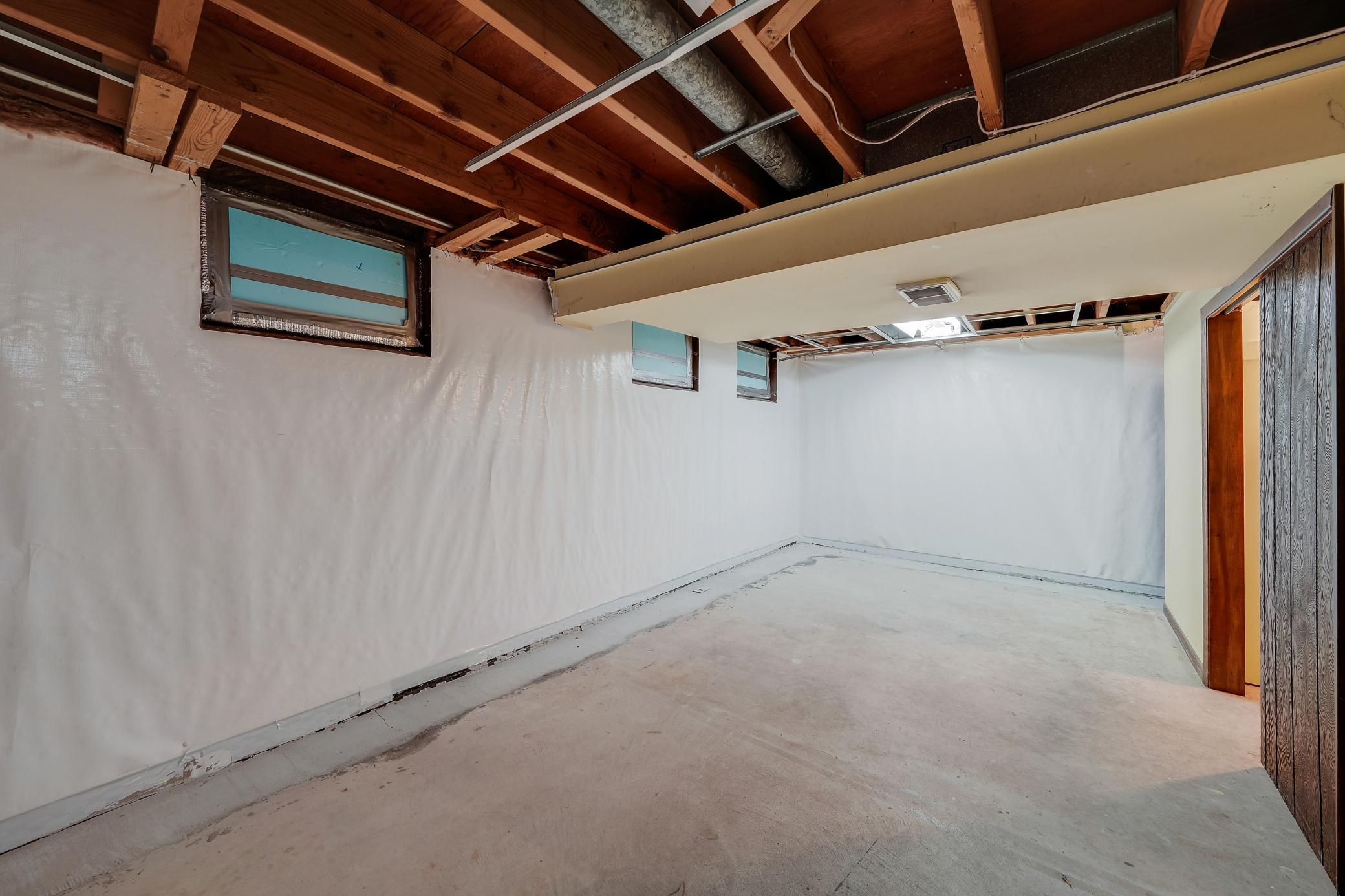 View of Residential at 2153 Holloway Avenue, North Saint Paul MN 55109, North Saint Paul (26 of 47) - Mike Wilen | Minnesota Team Real Estate
