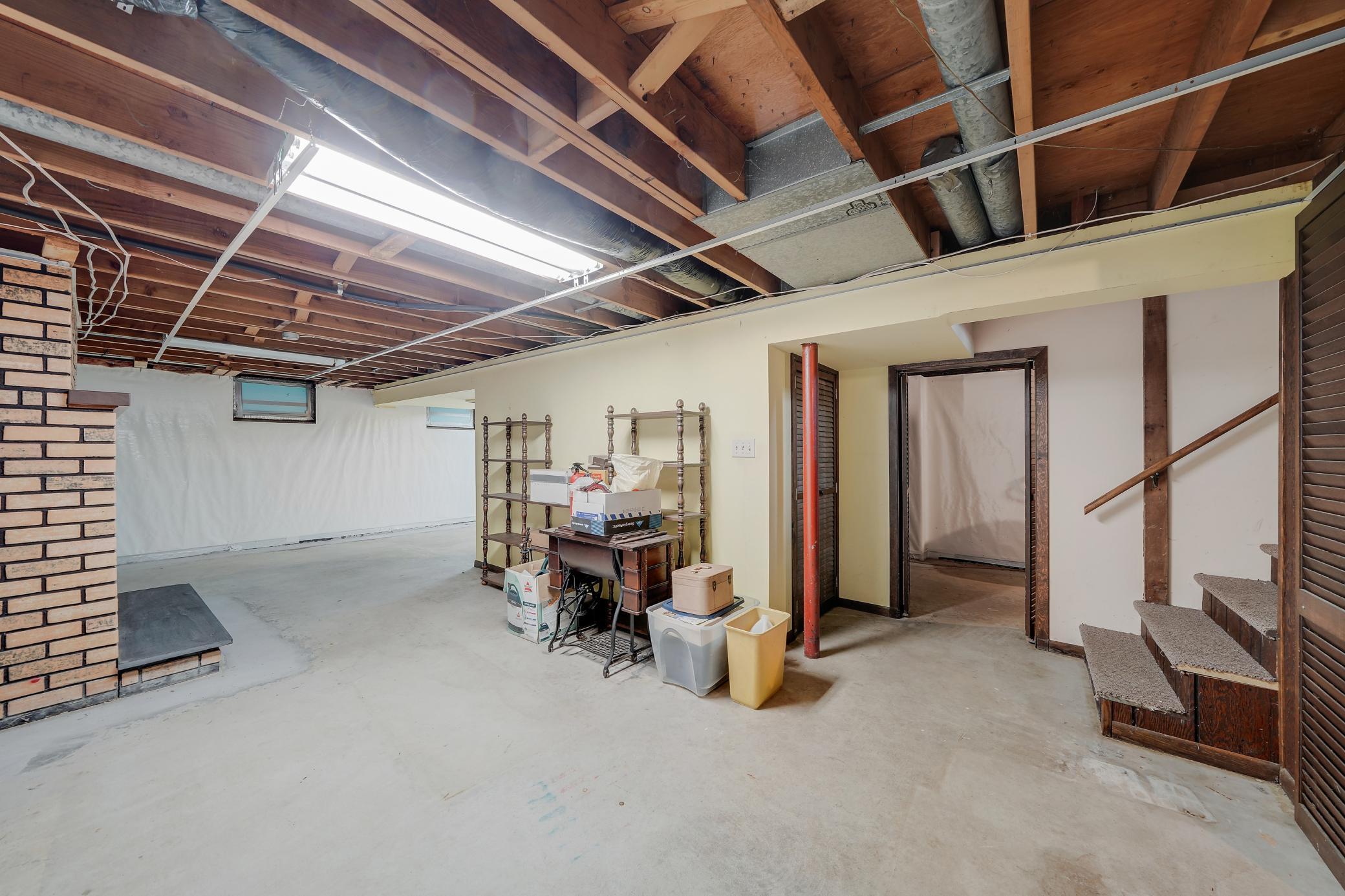 View of Residential at 2153 Holloway Avenue, North Saint Paul MN 55109, North Saint Paul (28 of 47) - Mike Wilen | Minnesota Team Real Estate