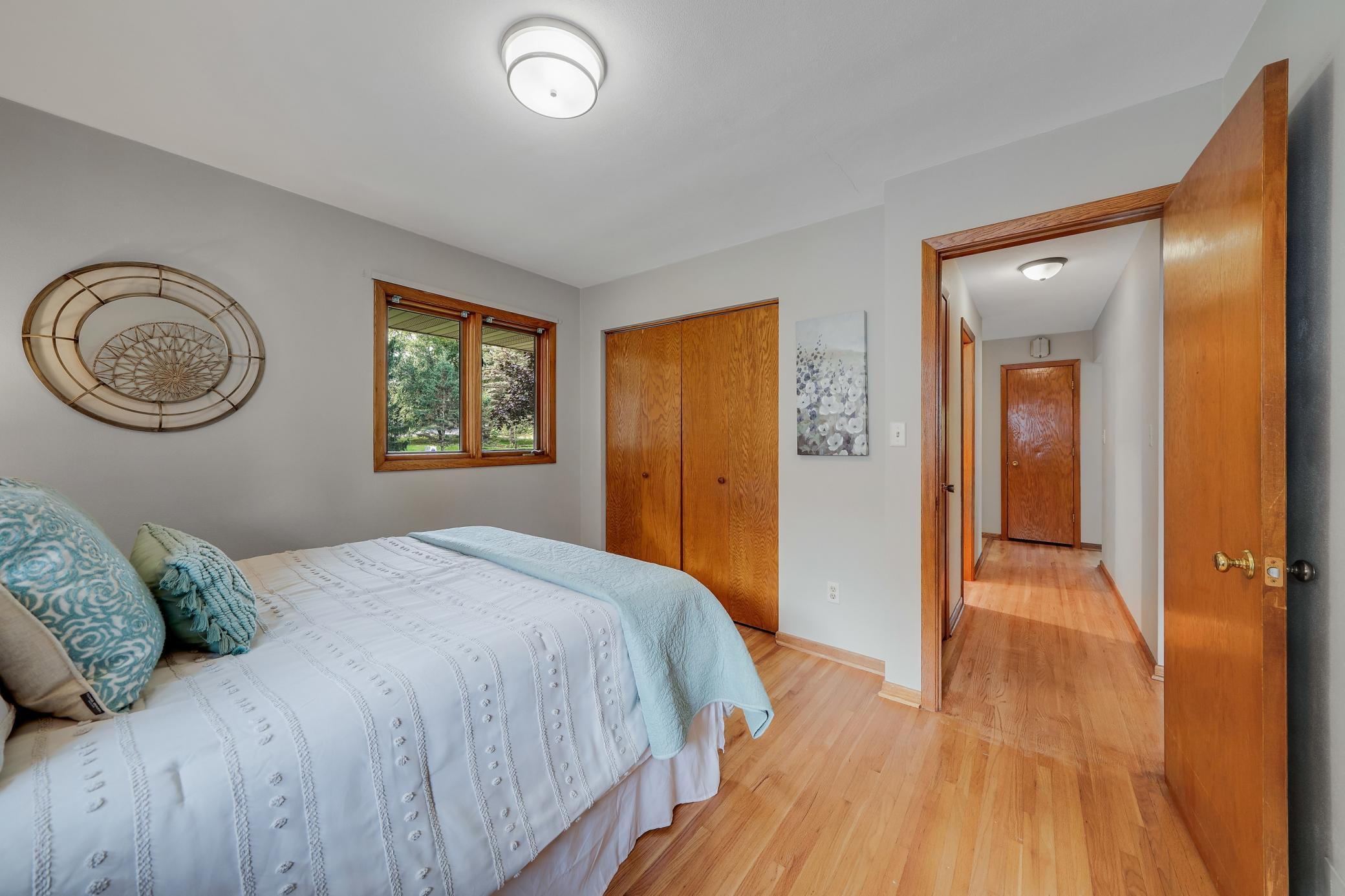 View of Residential at 2153 Holloway Avenue, North Saint Paul MN 55109, North Saint Paul (18 of 47) - Mike Wilen | Minnesota Team Real Estate