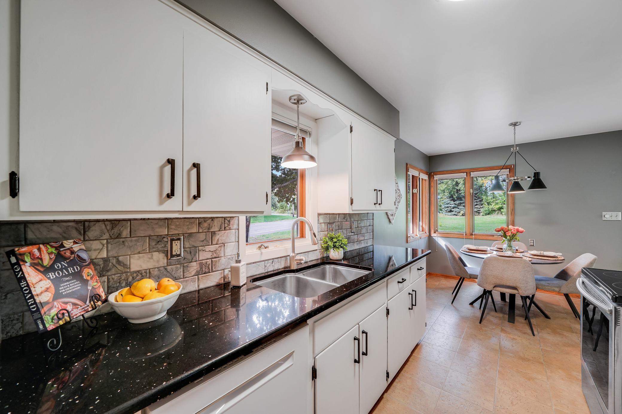 View of Residential at 2153 Holloway Avenue, North Saint Paul MN 55109, North Saint Paul (10 of 47) - Mike Wilen | Minnesota Team Real Estate