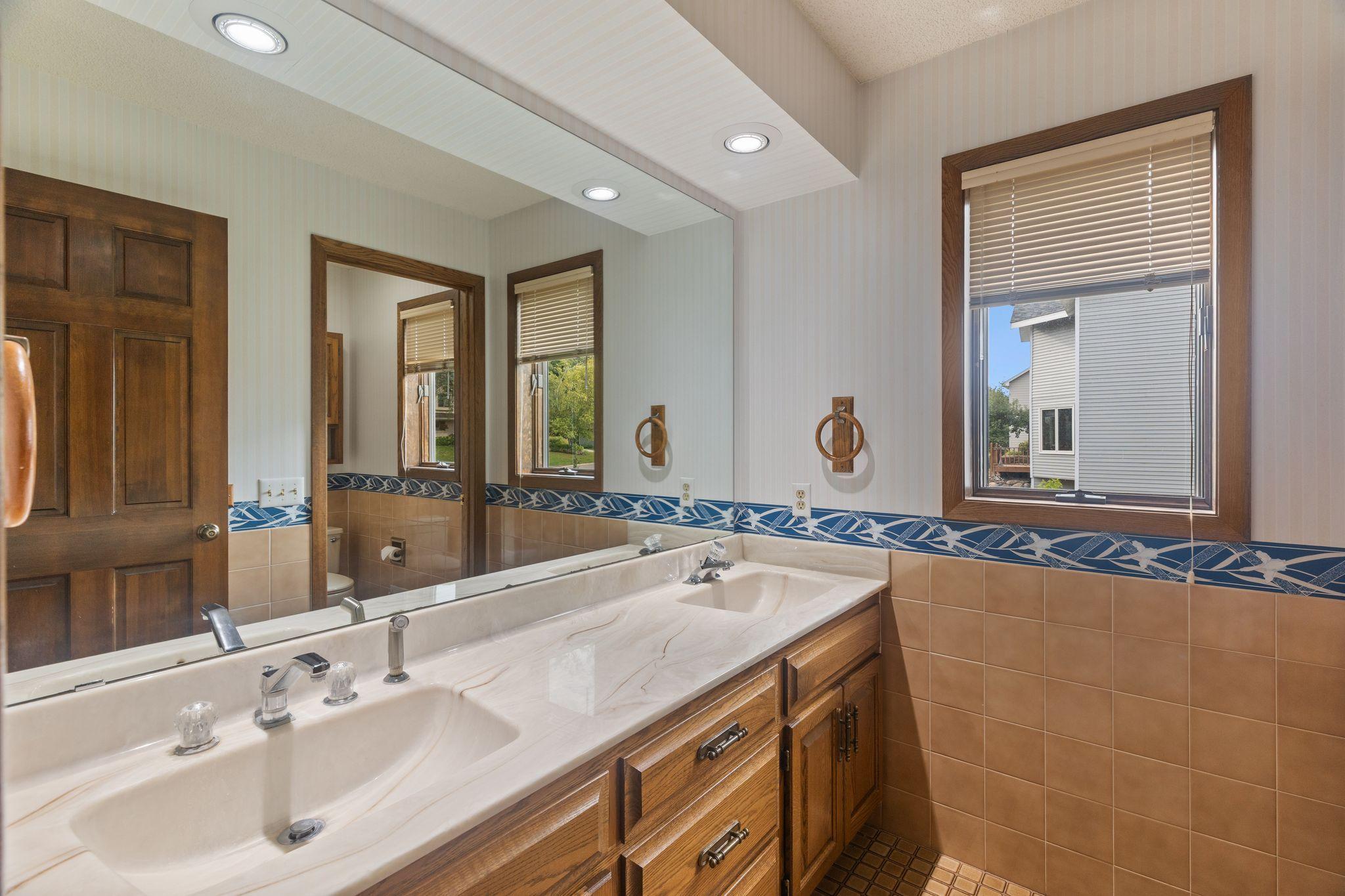 View of Residential at 525 Sycamore Circle, Plymouth MN 55441, Plymouth (28 of 53) - Mike Wilen | Minnesota Team Real Estate