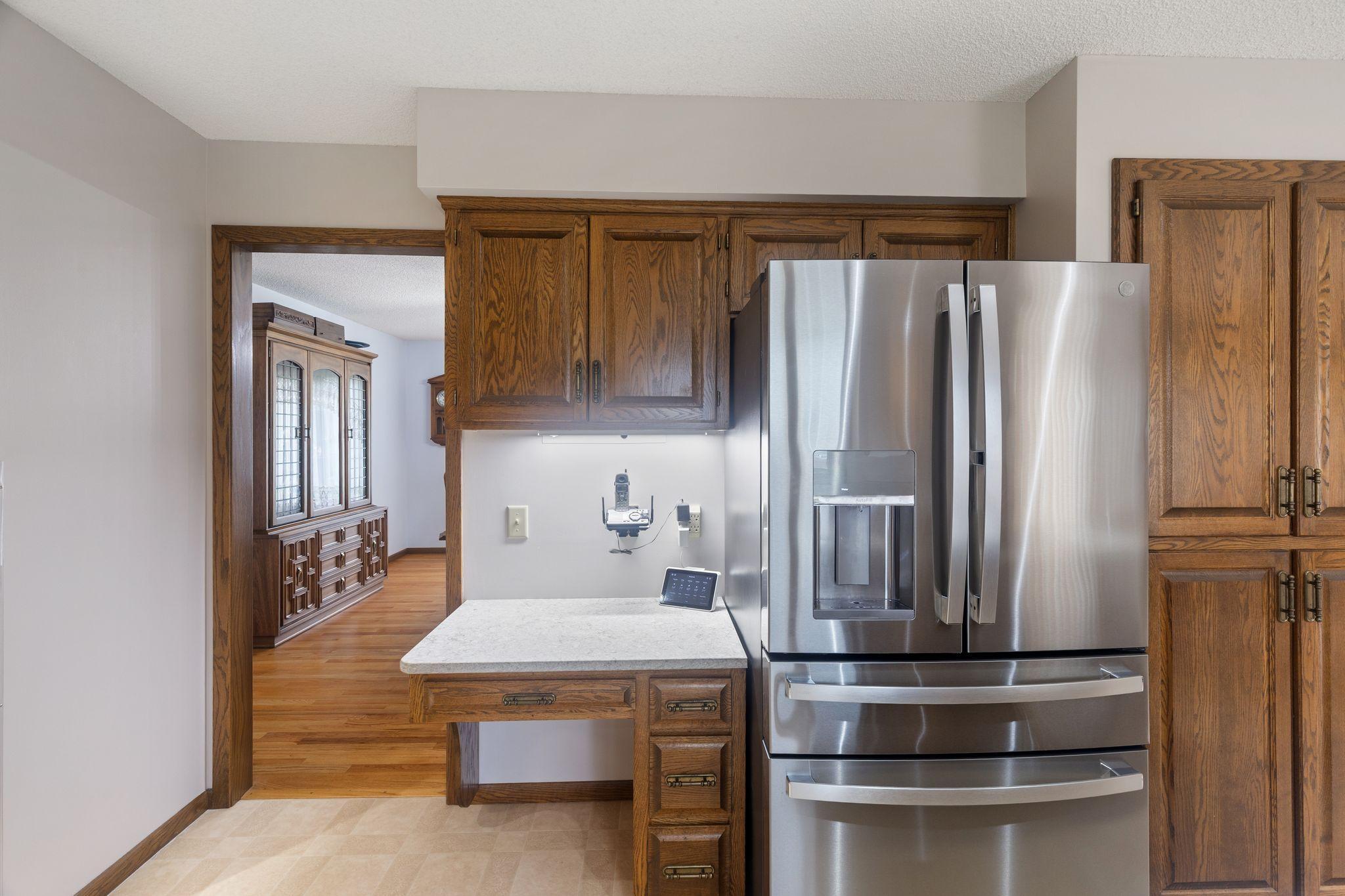 View of Residential at 525 Sycamore Circle, Plymouth MN 55441, Plymouth (20 of 53) - Mike Wilen | Minnesota Team Real Estate