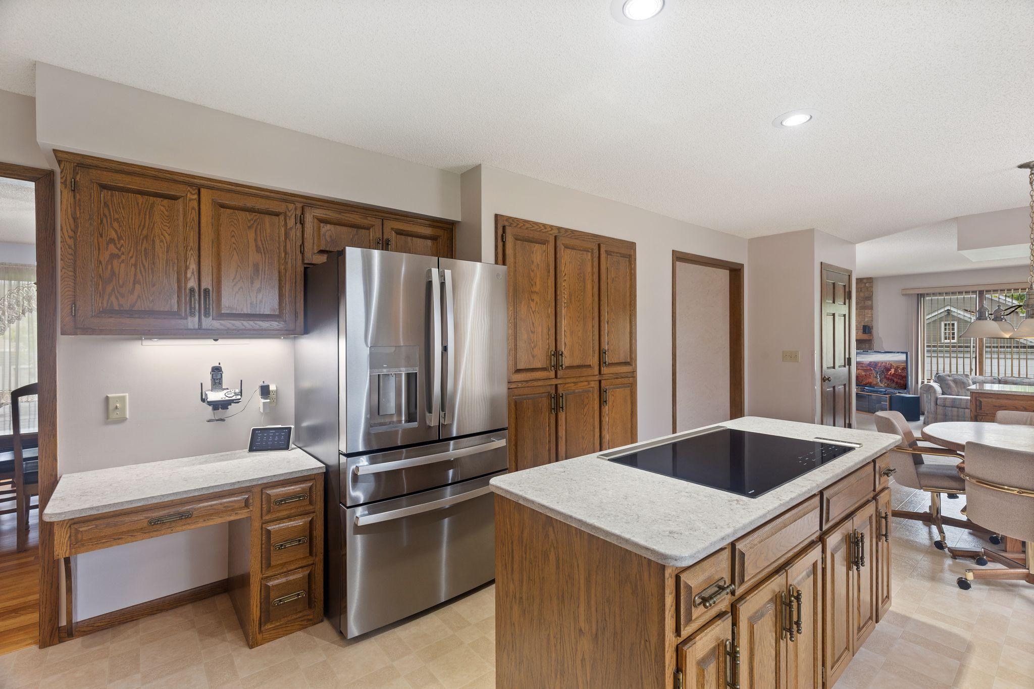 View of Residential at 525 Sycamore Circle, Plymouth MN 55441, Plymouth (18 of 53) - Mike Wilen | Minnesota Team Real Estate