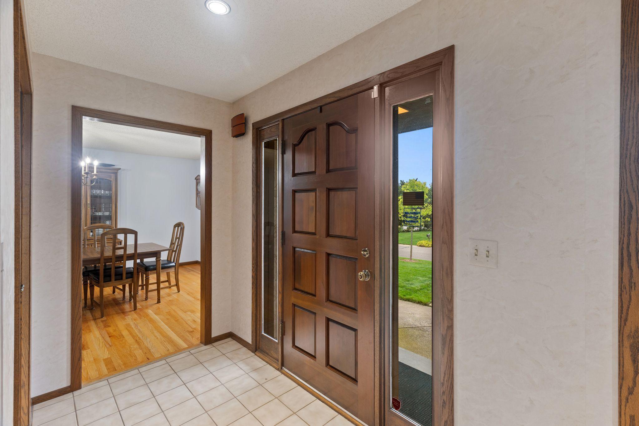View of Residential at 525 Sycamore Circle, Plymouth MN 55441, Plymouth (13 of 53) - Mike Wilen | Minnesota Team Real Estate