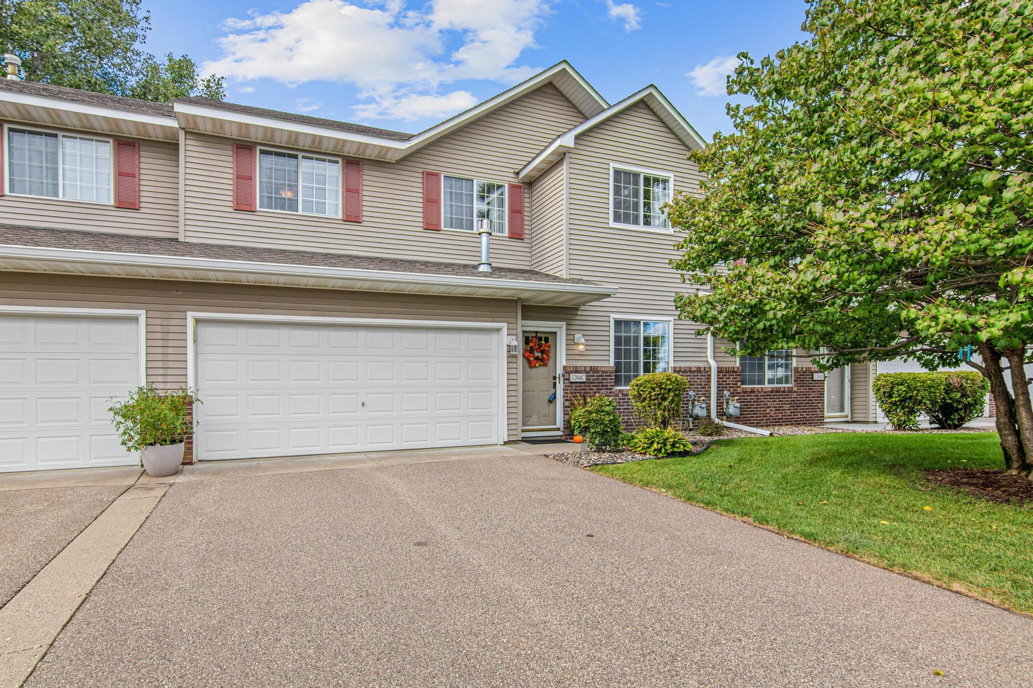 View of Residential at 3204 Juniper Circle #C, Woodbury MN 55125, Woodbury (27 of 30) - Mike Wilen | Minnesota Team Real Estate