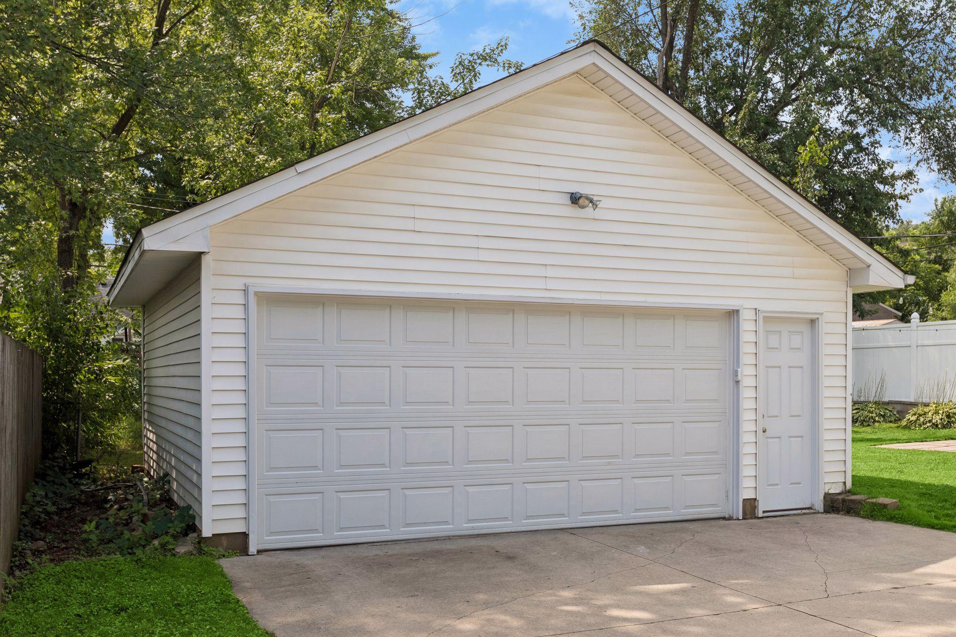 View of Residential at 180 Westchester Drive, West Saint Paul MN 55118, West Saint Paul (34 of 40) - Mike Wilen | Minnesota Team Real Estate