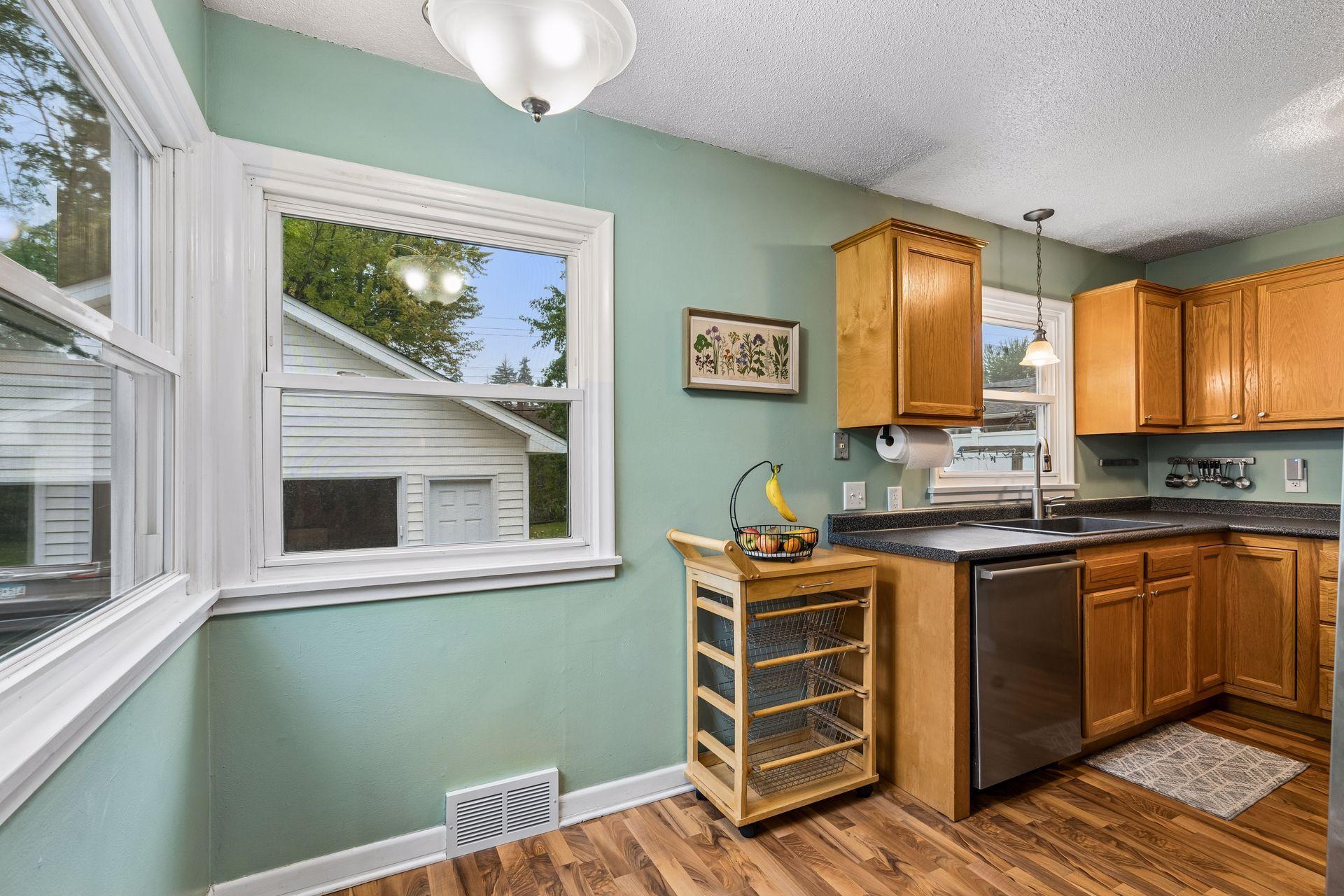 View of Residential at 180 Westchester Drive, West Saint Paul MN 55118, West Saint Paul (8 of 40) - Mike Wilen | Minnesota Team Real Estate