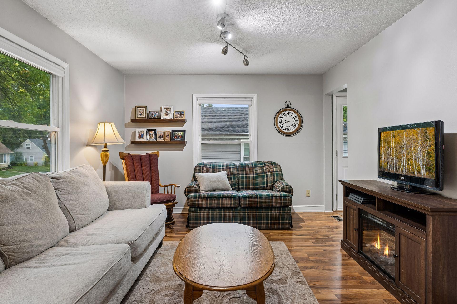 View of Residential at 180 Westchester Drive, West Saint Paul MN 55118, West Saint Paul (4 of 40) - Mike Wilen | Minnesota Team Real Estate