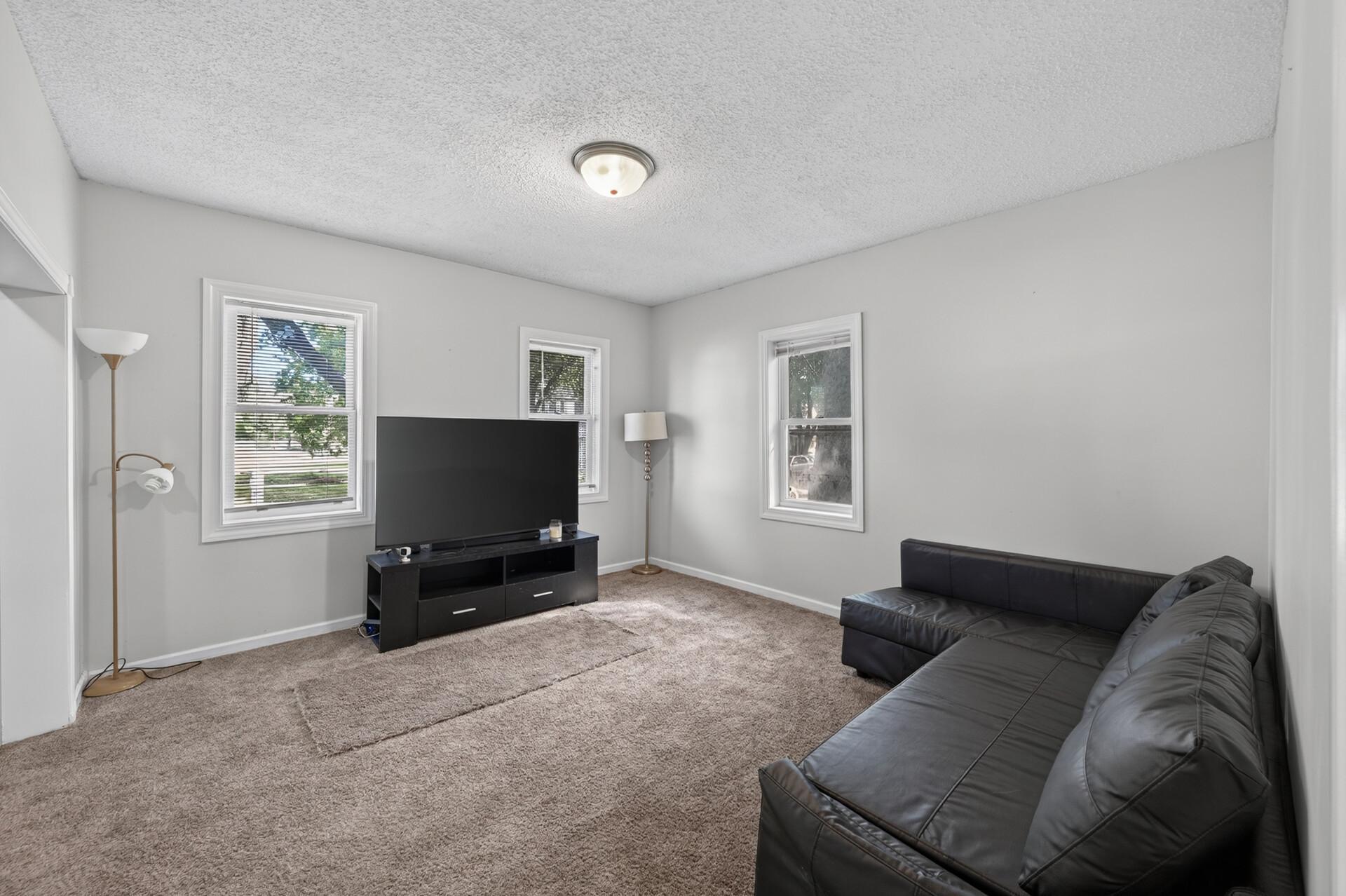 View of Residential at 1076 Ross Avenue, Saint Paul MN 55106, Saint Paul (3 of 27) - Mike Wilen | Minnesota Team Real Estate