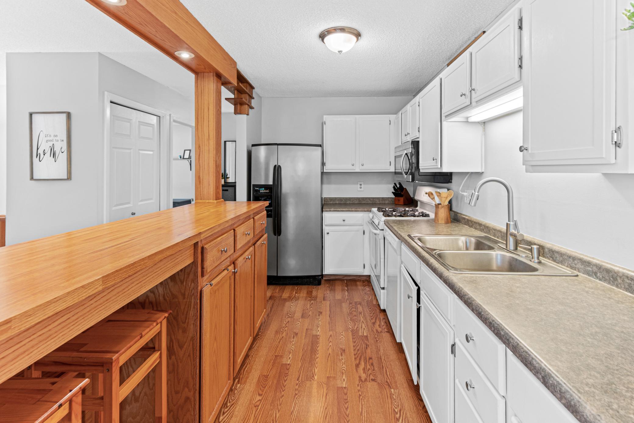 View of Residential at 11123 Xavier Circle, Bloomington MN 55437, Bloomington (11 of 32) - Mike Wilen | Minnesota Team Real Estate