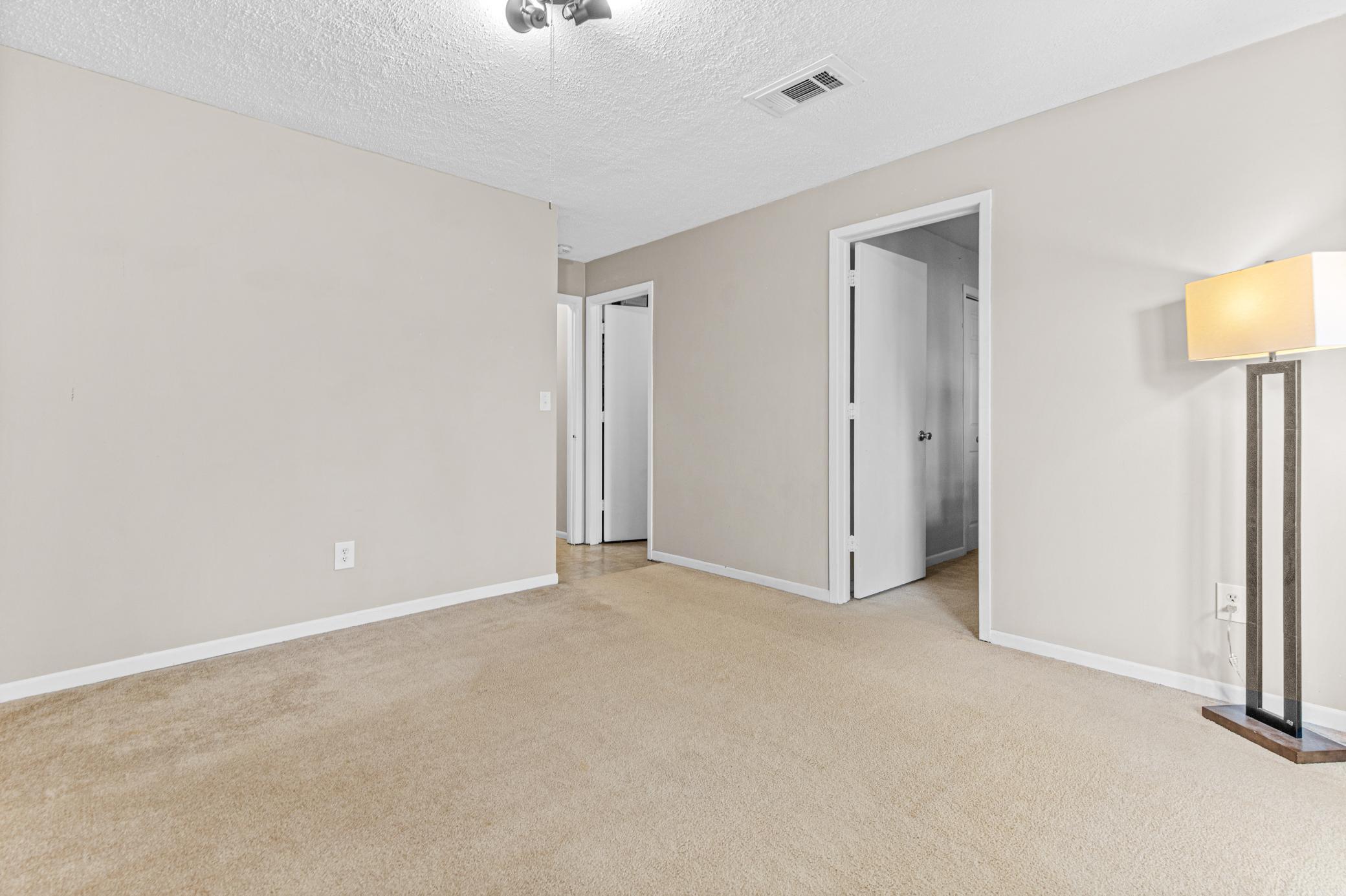 View of Residential at 11123 Xavier Circle, Bloomington MN 55437, Bloomington (22 of 32) - Mike Wilen | Minnesota Team Real Estate