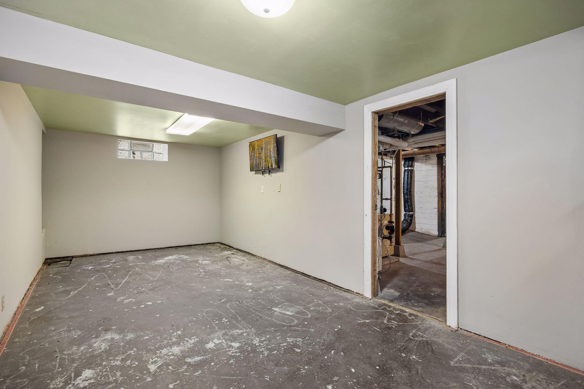 View of Residential at 3848 Stevens Avenue, Minneapolis MN 55409, Minneapolis (33 of 43) - Mike Wilen | Minnesota Team Real Estate