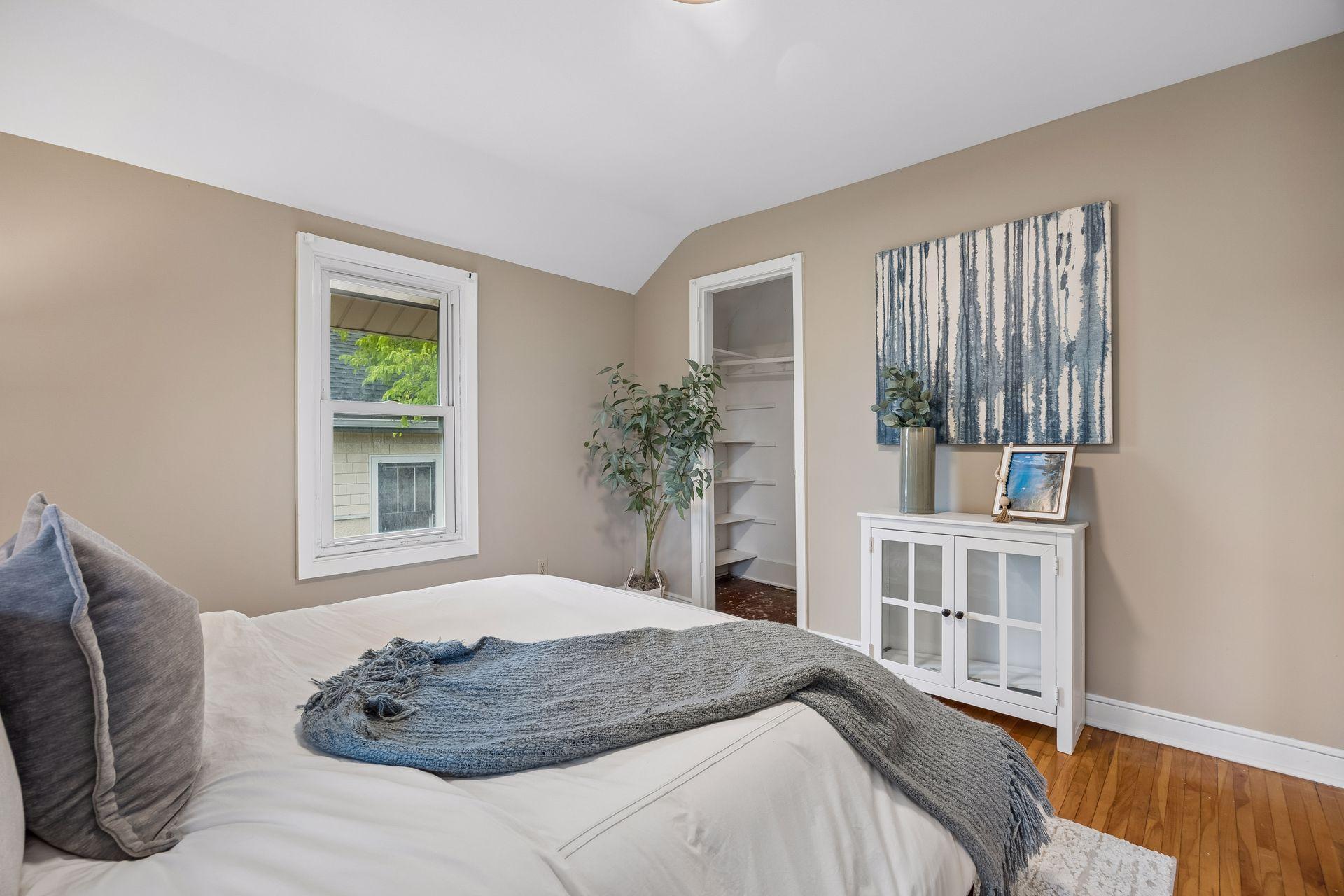 View of Residential at 3848 Stevens Avenue, Minneapolis MN 55409, Minneapolis (27 of 43) - Mike Wilen | Minnesota Team Real Estate