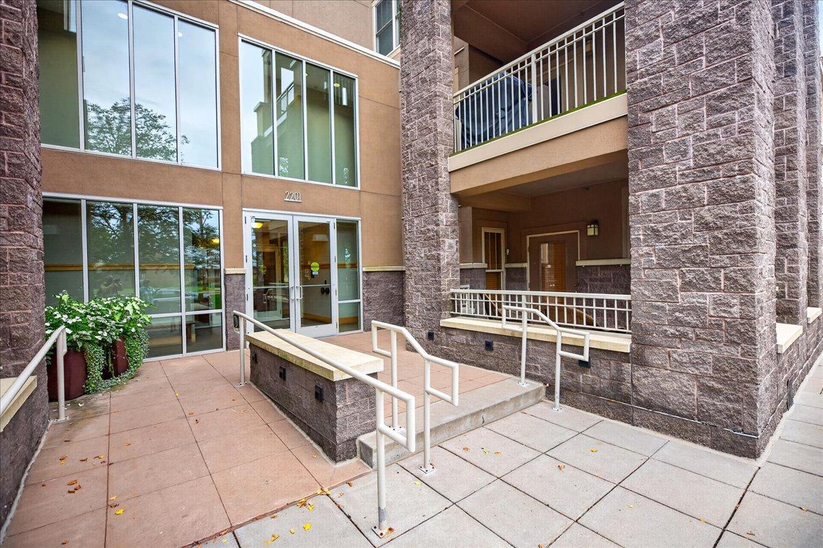 View of Residential at 2201 Village Lane #A401, Bloomington MN 55431, Bloomington (33 of 37) - Mike Wilen | Minnesota Team Real Estate