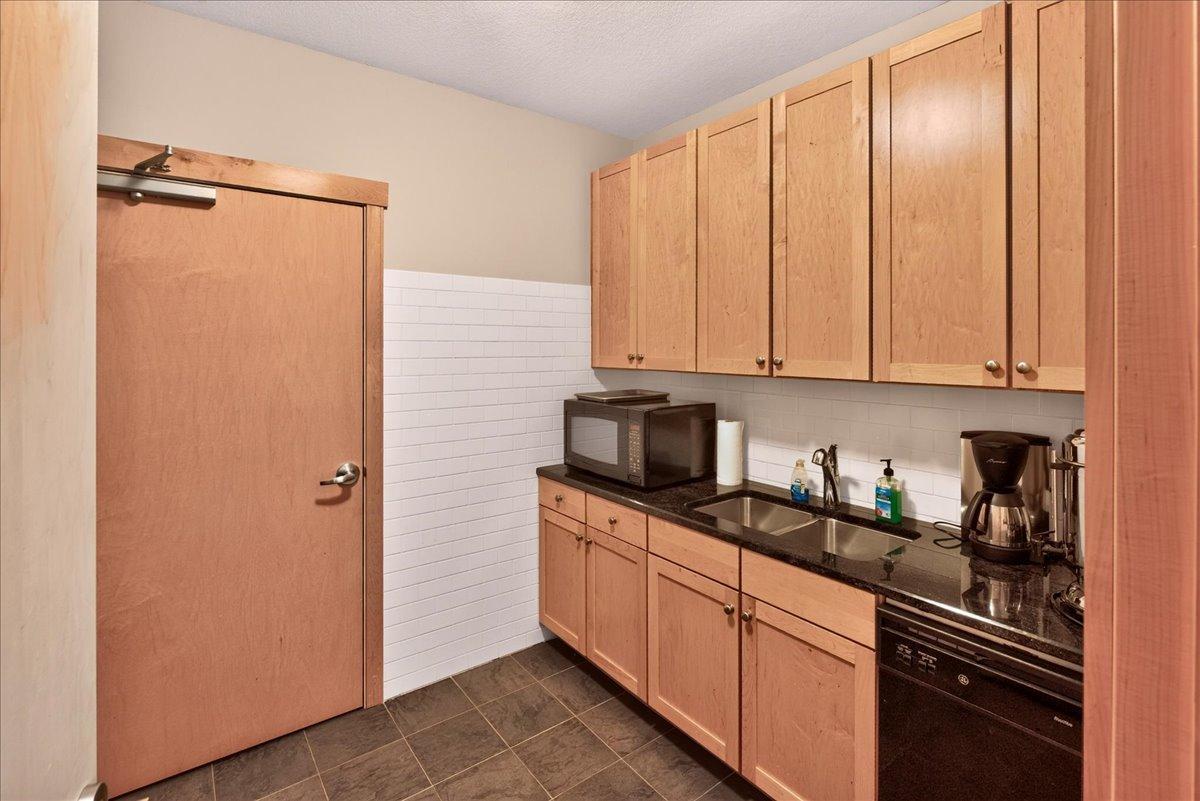 View of Residential at 2201 Village Lane #A401, Bloomington MN 55431, Bloomington (36 of 37) - Mike Wilen | Minnesota Team Real Estate