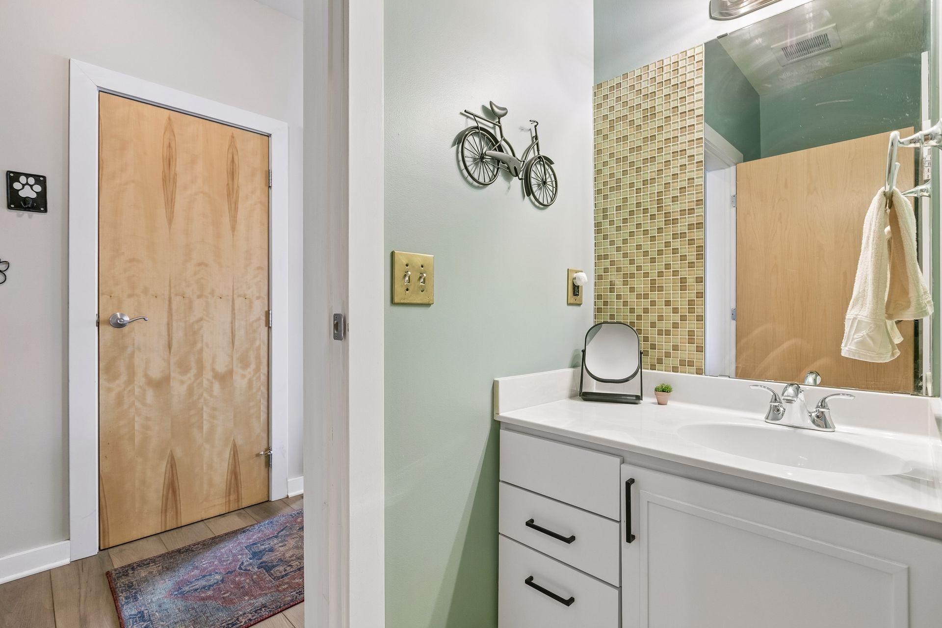 View of Residential at 521 2nd Street #404, Minneapolis MN 55414, Minneapolis (27 of 50) - Mike Wilen | Minnesota Team Real Estate