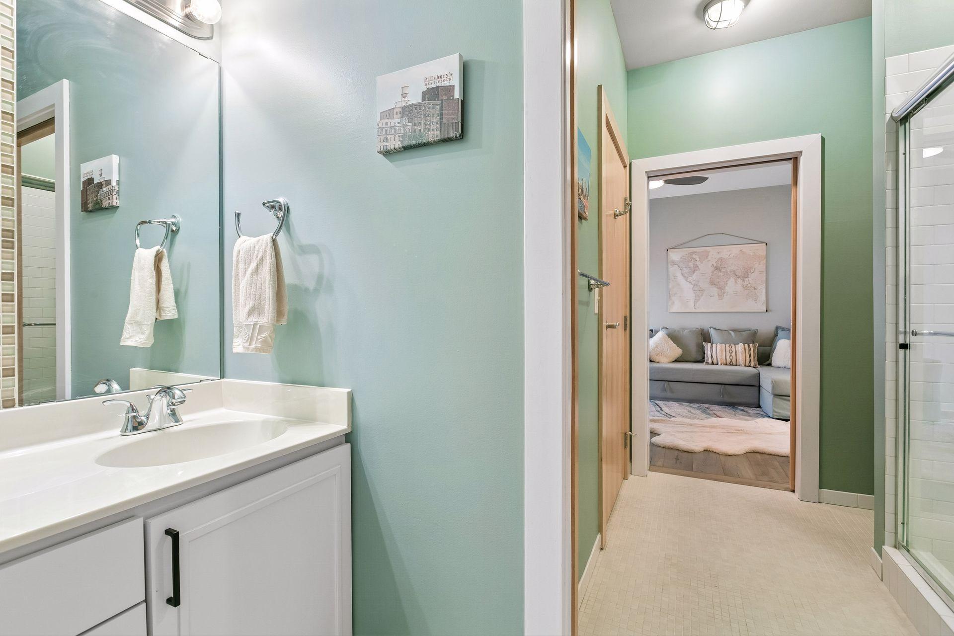 View of Residential at 521 2nd Street #404, Minneapolis MN 55414, Minneapolis (25 of 50) - Mike Wilen | Minnesota Team Real Estate