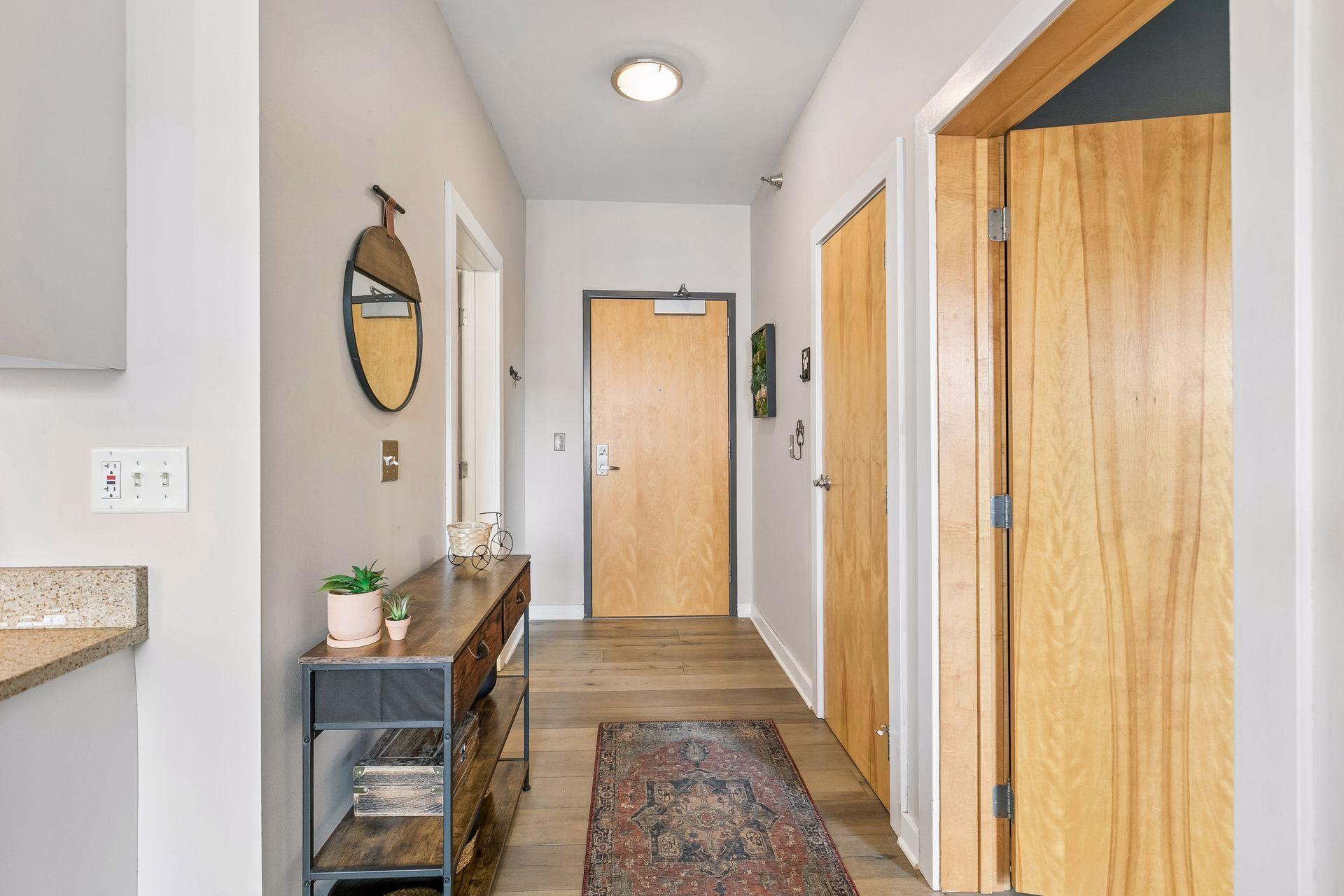 View of Residential at 521 2nd Street #404, Minneapolis MN 55414, Minneapolis (29 of 50) - Mike Wilen | Minnesota Team Real Estate