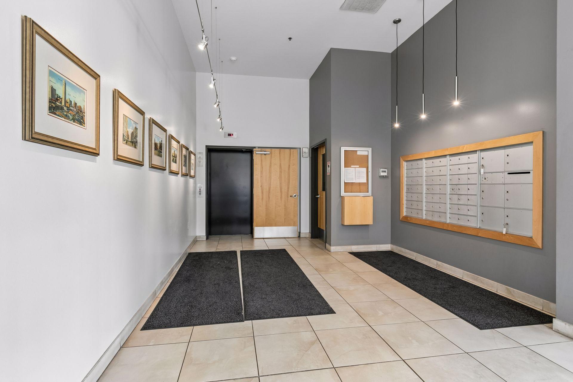 View of Residential at 521 2nd Street #404, Minneapolis MN 55414, Minneapolis (34 of 50) - Mike Wilen | Minnesota Team Real Estate
