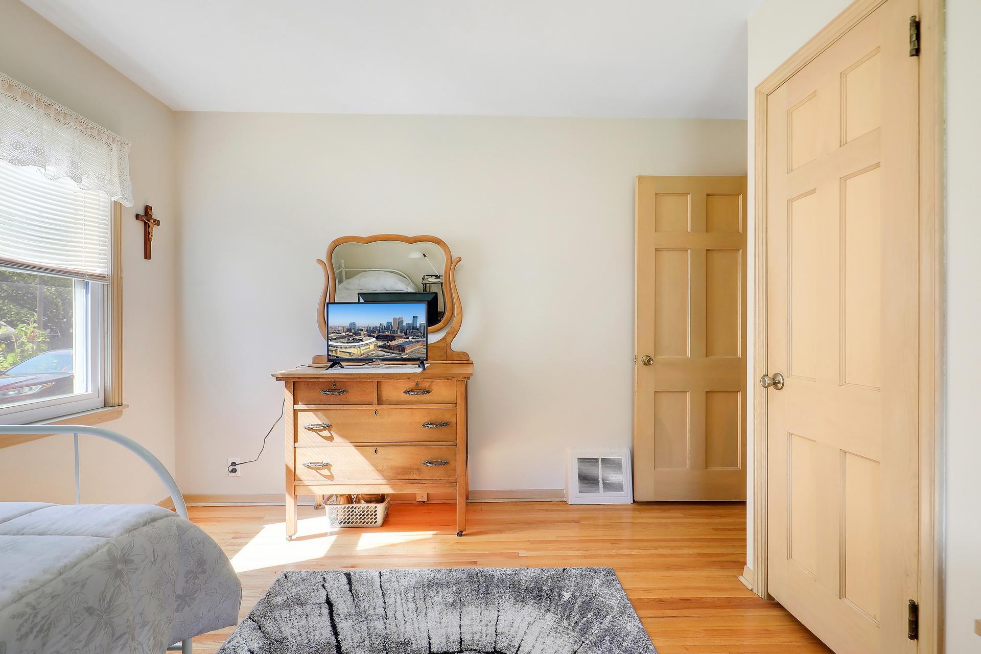 View of Residential at 2949 Brunswick Avenue, Saint Louis Park MN 55416, Saint Louis Park (11 of 25) - Mike Wilen | Minnesota Team Real Estate