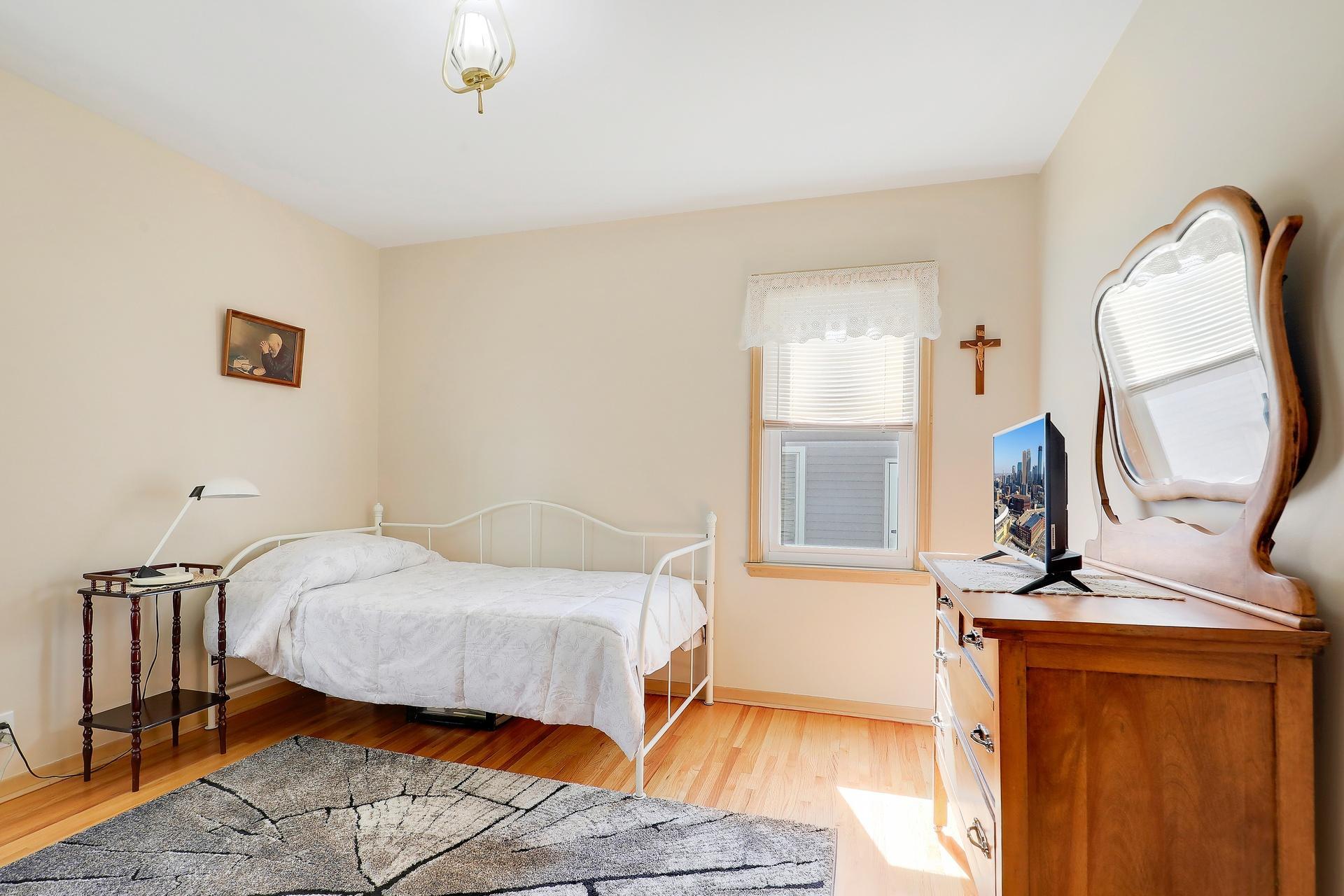 View of Residential at 2949 Brunswick Avenue, Saint Louis Park MN 55416, Saint Louis Park (10 of 25) - Mike Wilen | Minnesota Team Real Estate