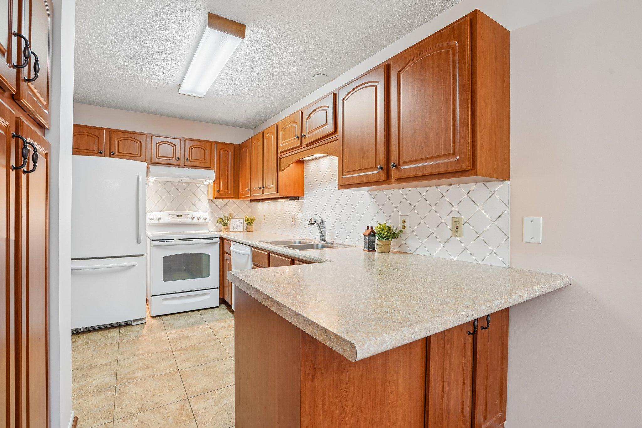 View of Residential at 15859 Gooseberry Way, Apple Valley MN 55124, Apple Valley (10 of 50) - Mike Wilen | Minnesota Team Real Estate