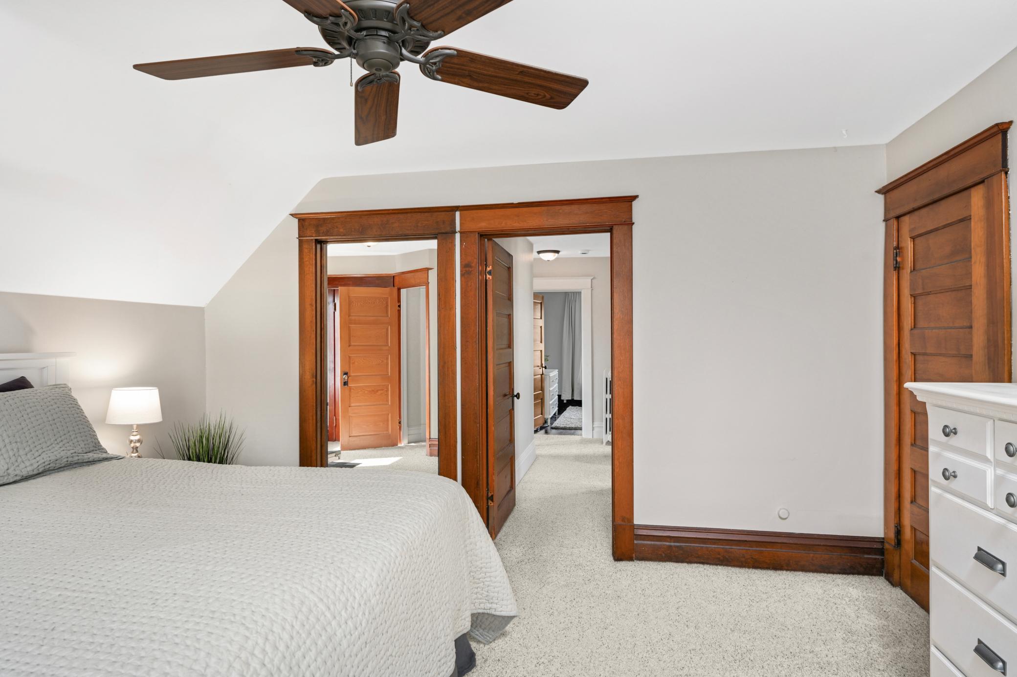 View of Residential at 328 Osceola Avenue, Saint Paul MN 55102, Saint Paul (25 of 39) - Mike Wilen | Minnesota Team Real Estate