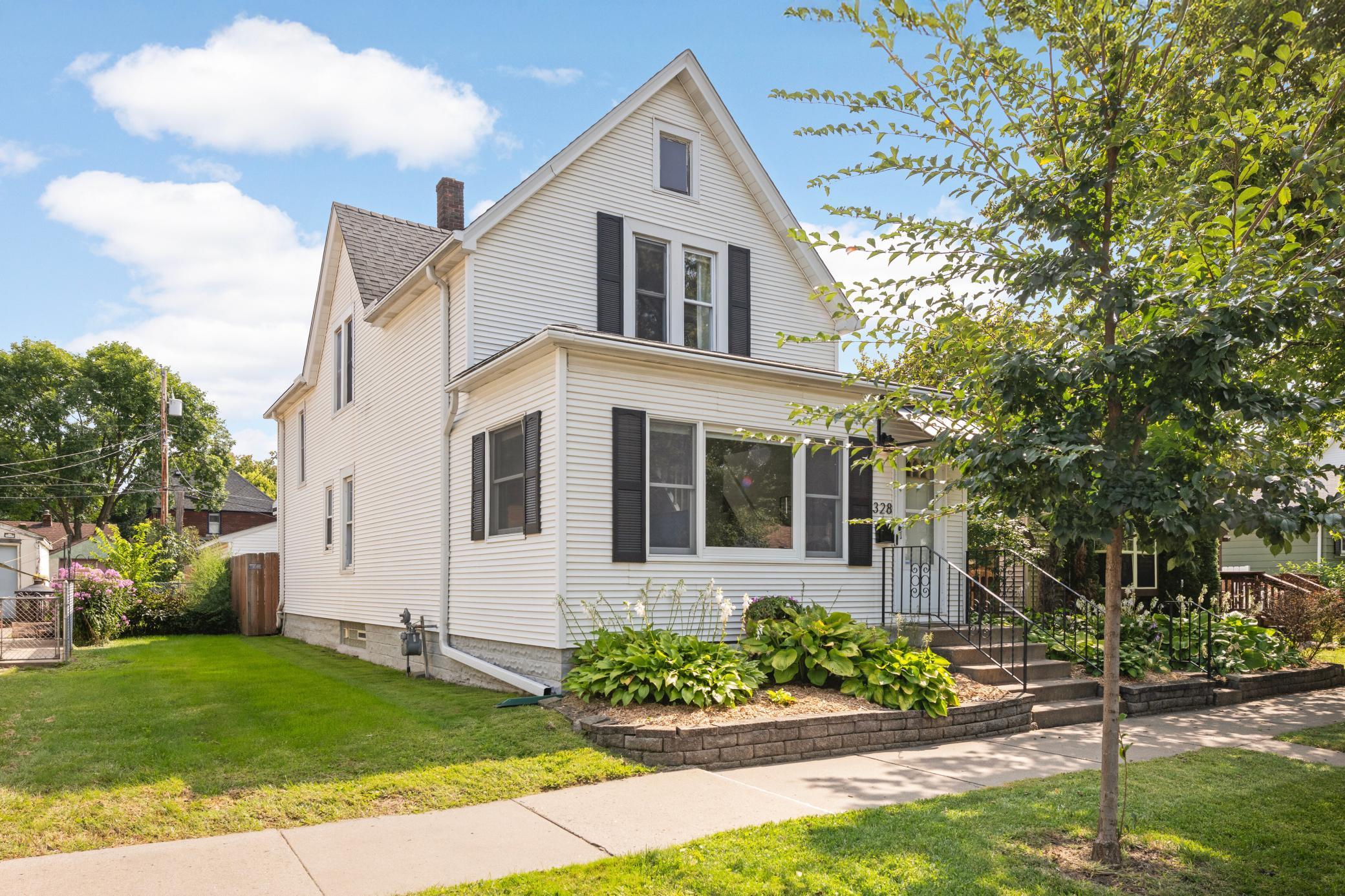 View of Residential at 328 Osceola Avenue, Saint Paul MN 55102, Saint Paul (2 of 39) - Mike Wilen | Minnesota Team Real Estate