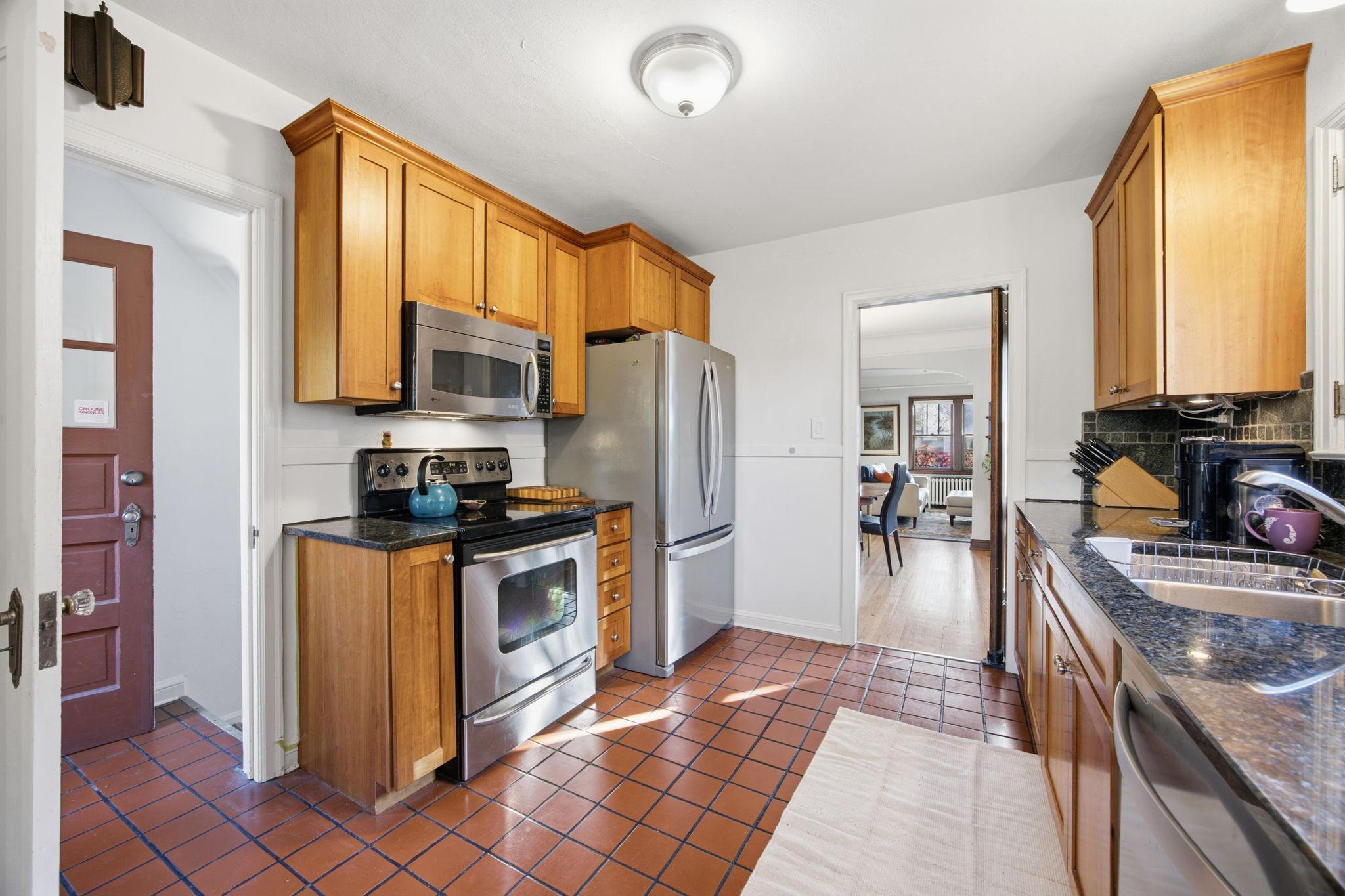 View of Residential at 1531 Asbury Street, Saint Paul MN 55108, Saint Paul (13 of 46) - Mike Wilen | Minnesota Team Real Estate