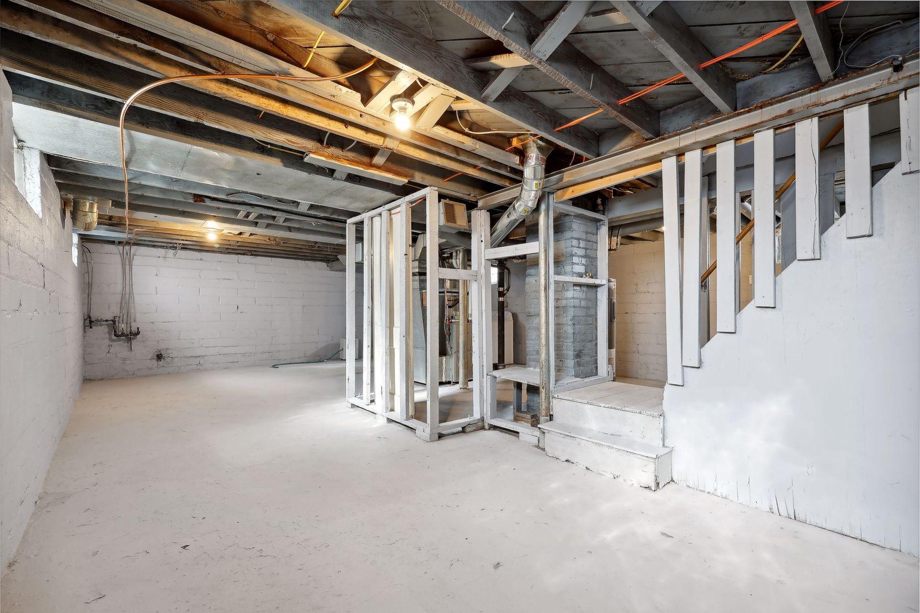 View of Residential at 3322 Girard Avenue, Minneapolis MN 55412, Minneapolis (24 of 27) - Mike Wilen | Minnesota Team Real Estate