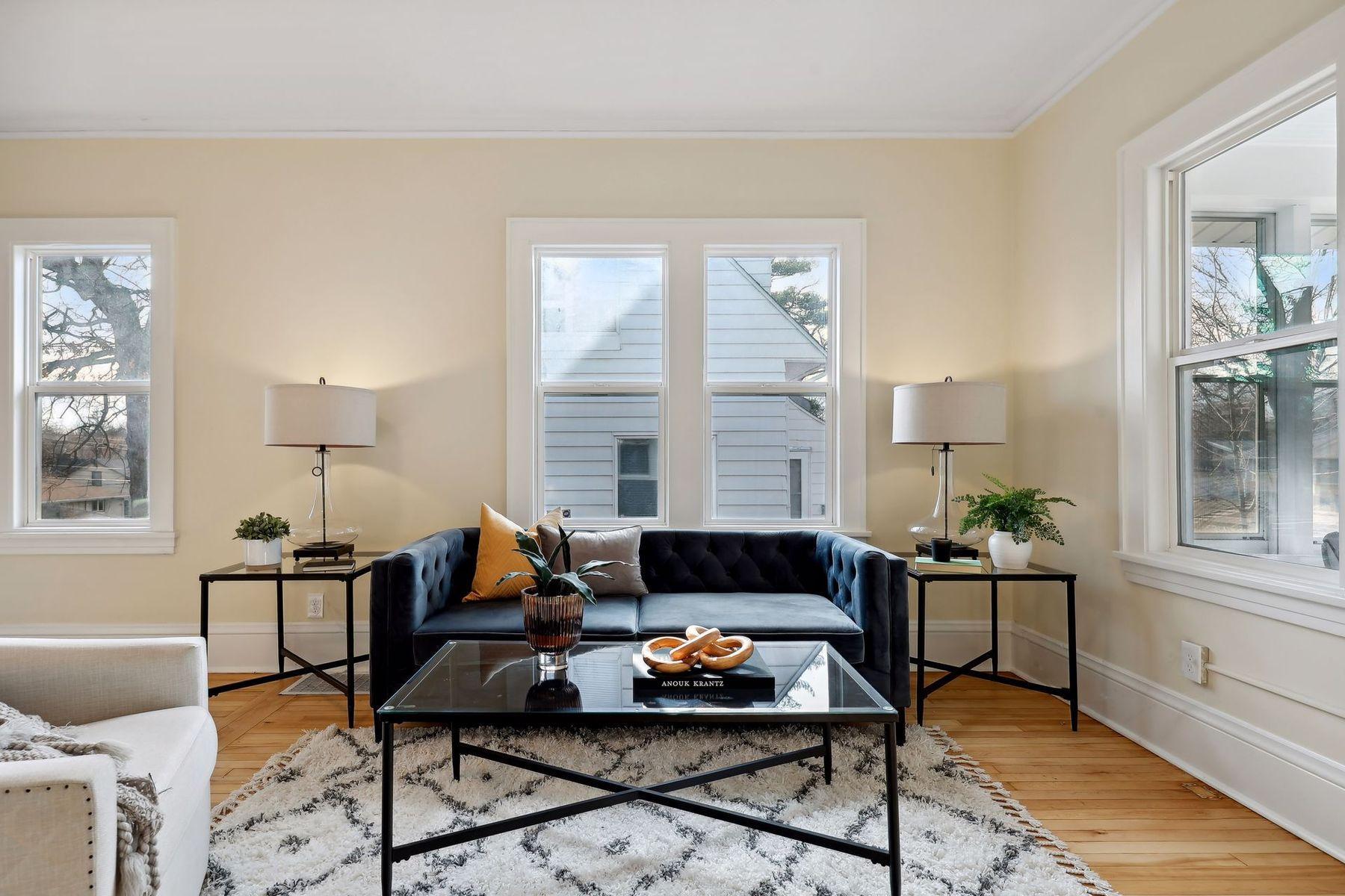 View of Residential at 3322 Girard Avenue, Minneapolis MN 55412, Minneapolis (8 of 27) - Mike Wilen | Minnesota Team Real Estate
