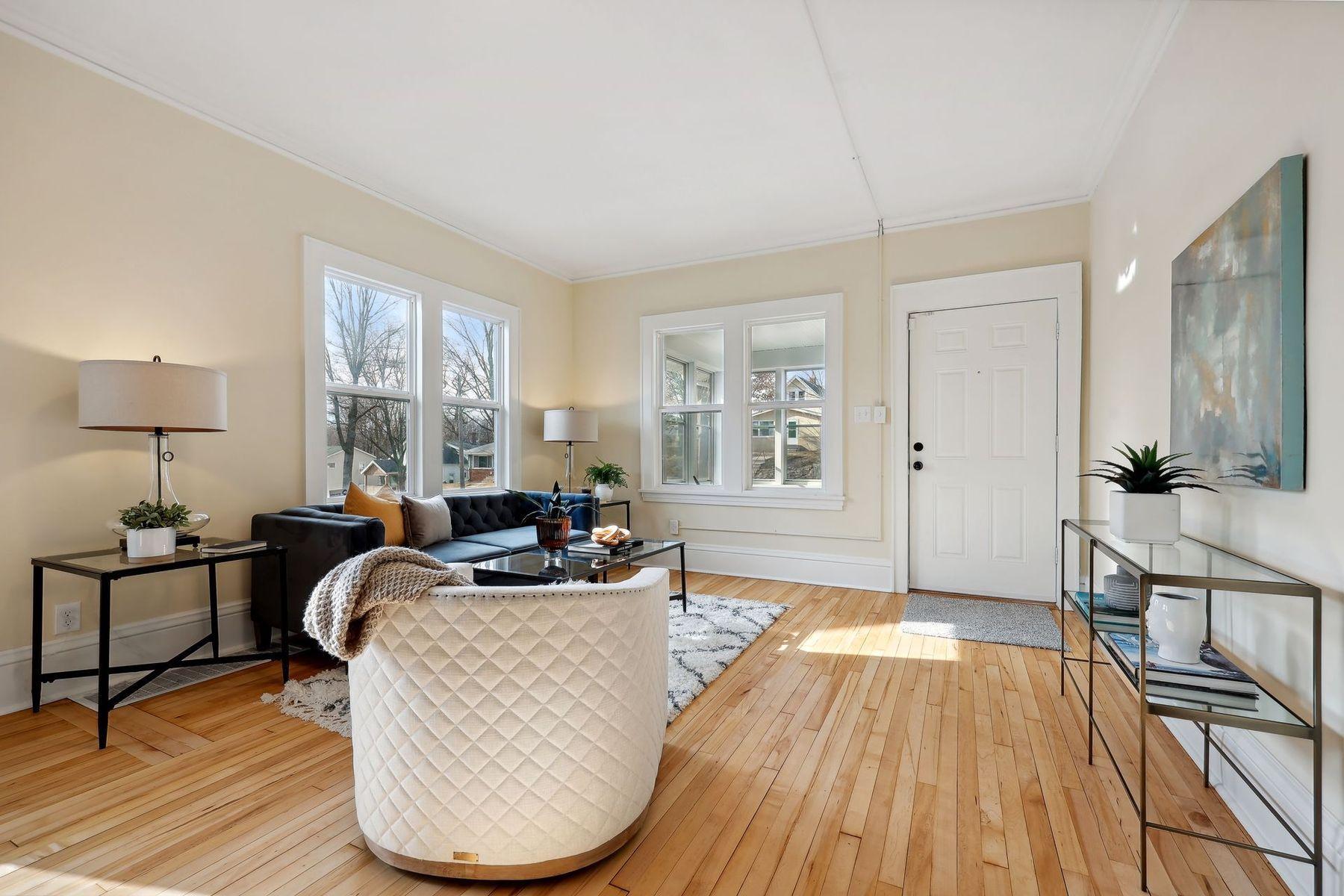 View of Residential at 3322 Girard Avenue, Minneapolis MN 55412, Minneapolis (5 of 27) - Mike Wilen | Minnesota Team Real Estate