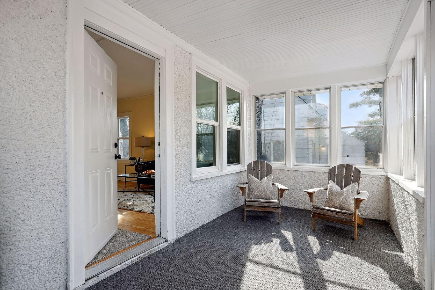 View of Residential at 3322 Girard Avenue, Minneapolis MN 55412, Minneapolis (4 of 27) - Mike Wilen | Minnesota Team Real Estate