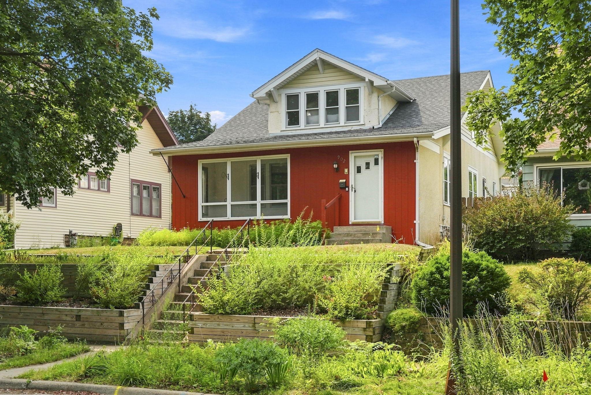 View of Single Family at 902 Hyacinth Ave E, Saint Paul - Mike Wilen | Minnesota Team Real Estate