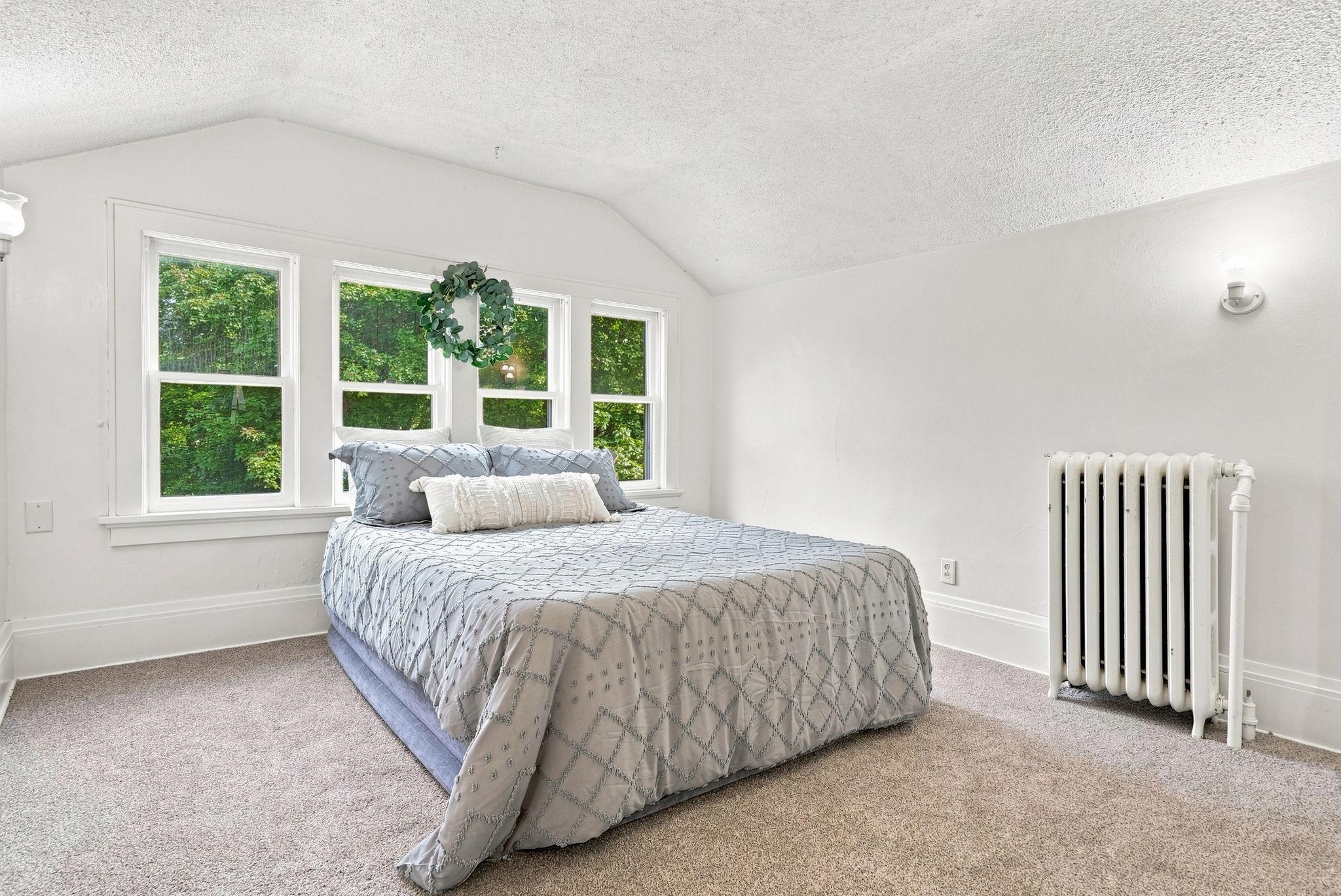 View of Residential at 902 Hyacinth Ave E, Saint Paul MN 55106, Saint Paul (12 of 22) - Mike Wilen | Minnesota Team Real Estate