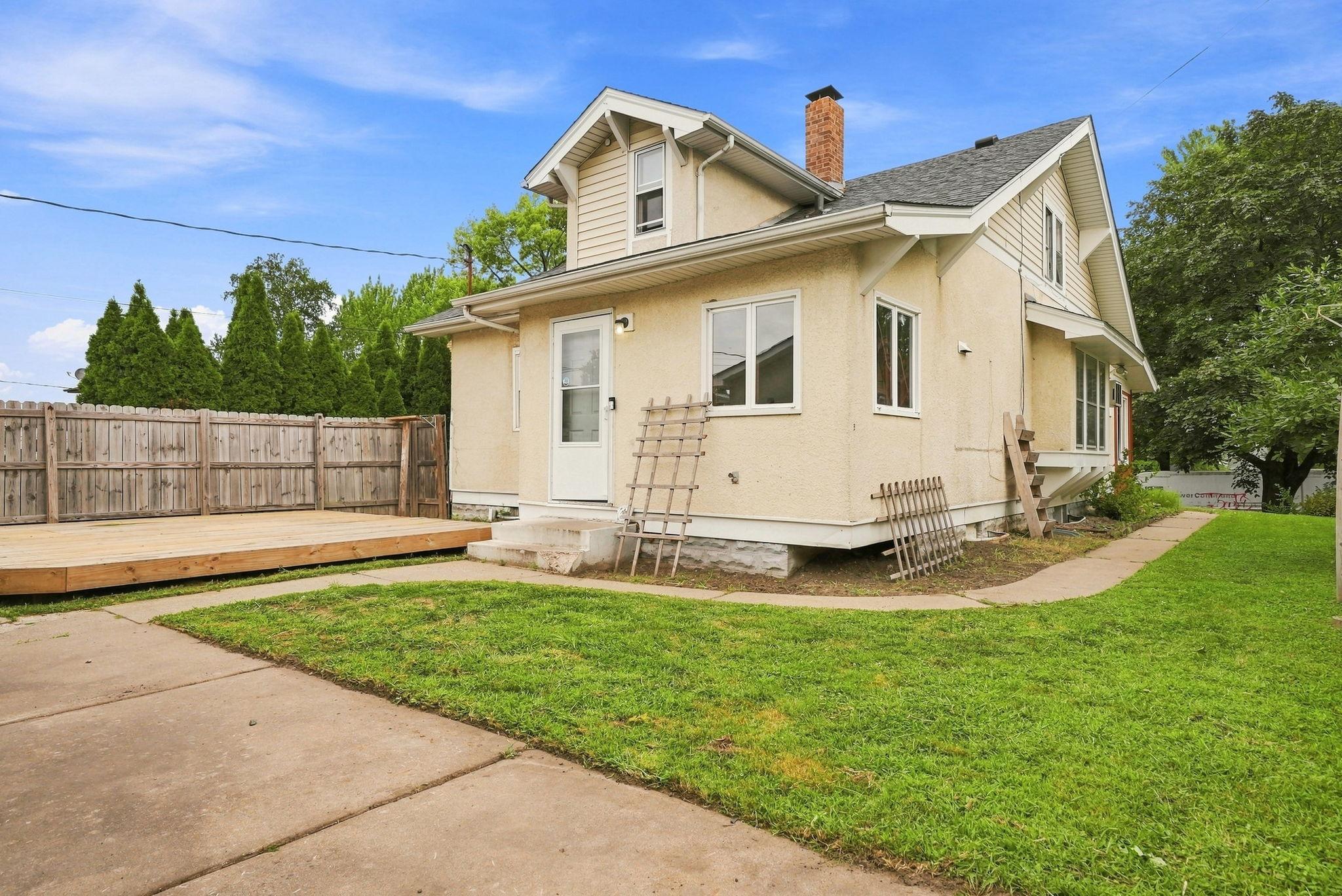 View of Residential at 902 Hyacinth Ave E, Saint Paul MN 55106, Saint Paul (16 of 22) - Mike Wilen | Minnesota Team Real Estate