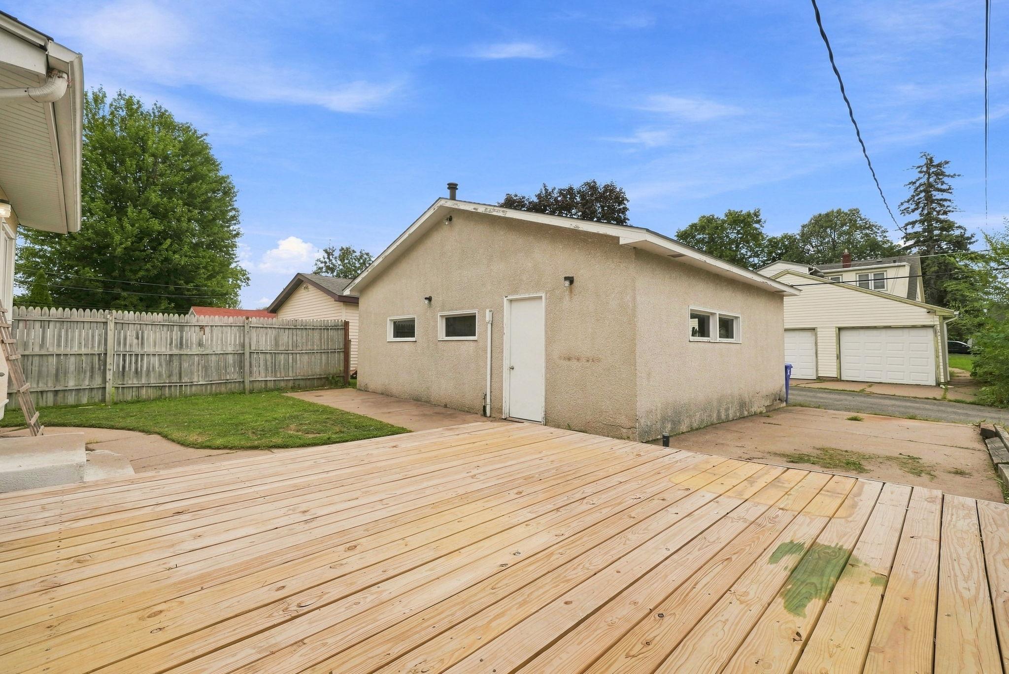 View of Residential at 902 Hyacinth Ave E, Saint Paul MN 55106, Saint Paul (18 of 22) - Mike Wilen | Minnesota Team Real Estate