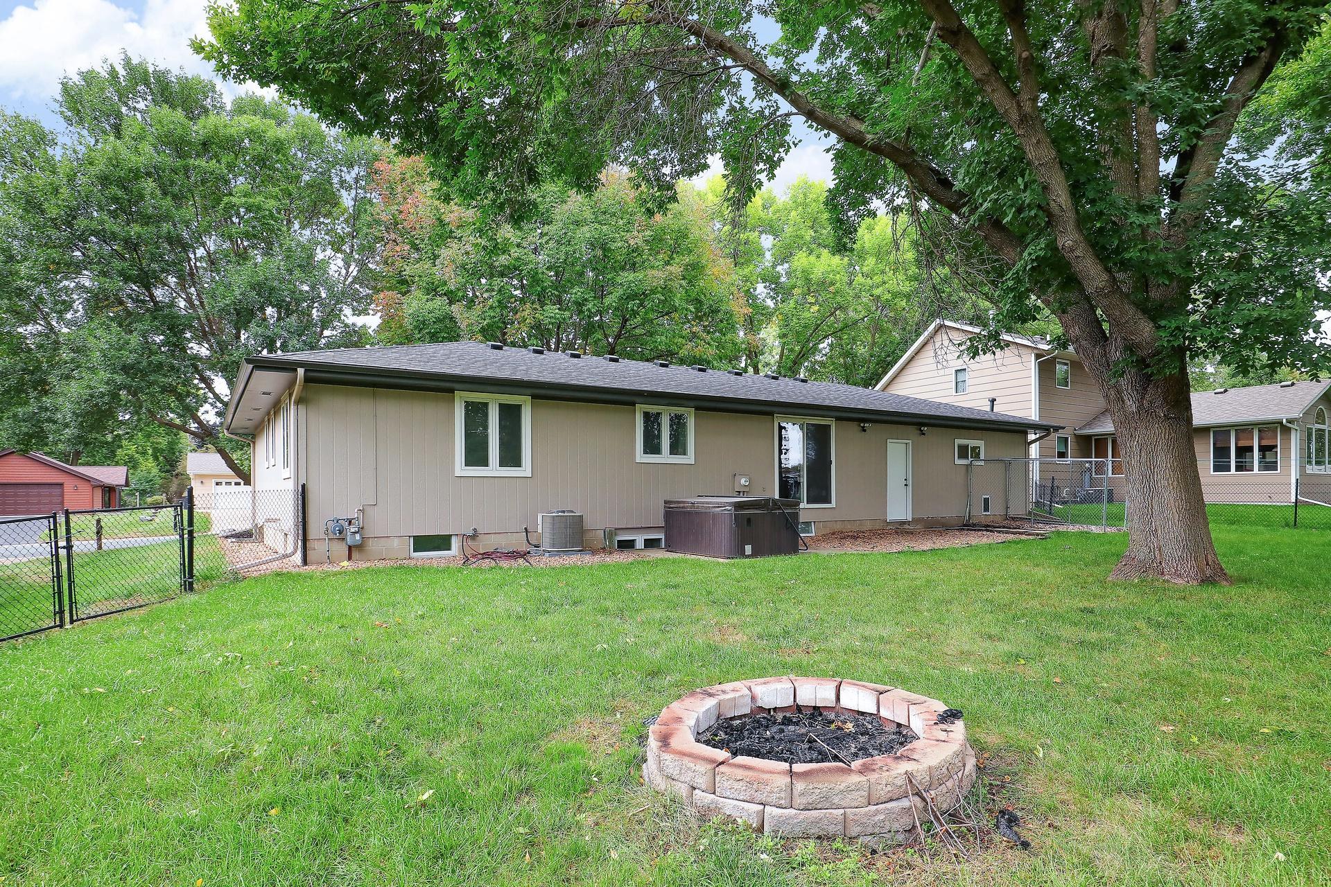View of Residential at 1065 Minnesota Street, Shakopee MN 55379, Shakopee (29 of 36) - Mike Wilen | Minnesota Team Real Estate