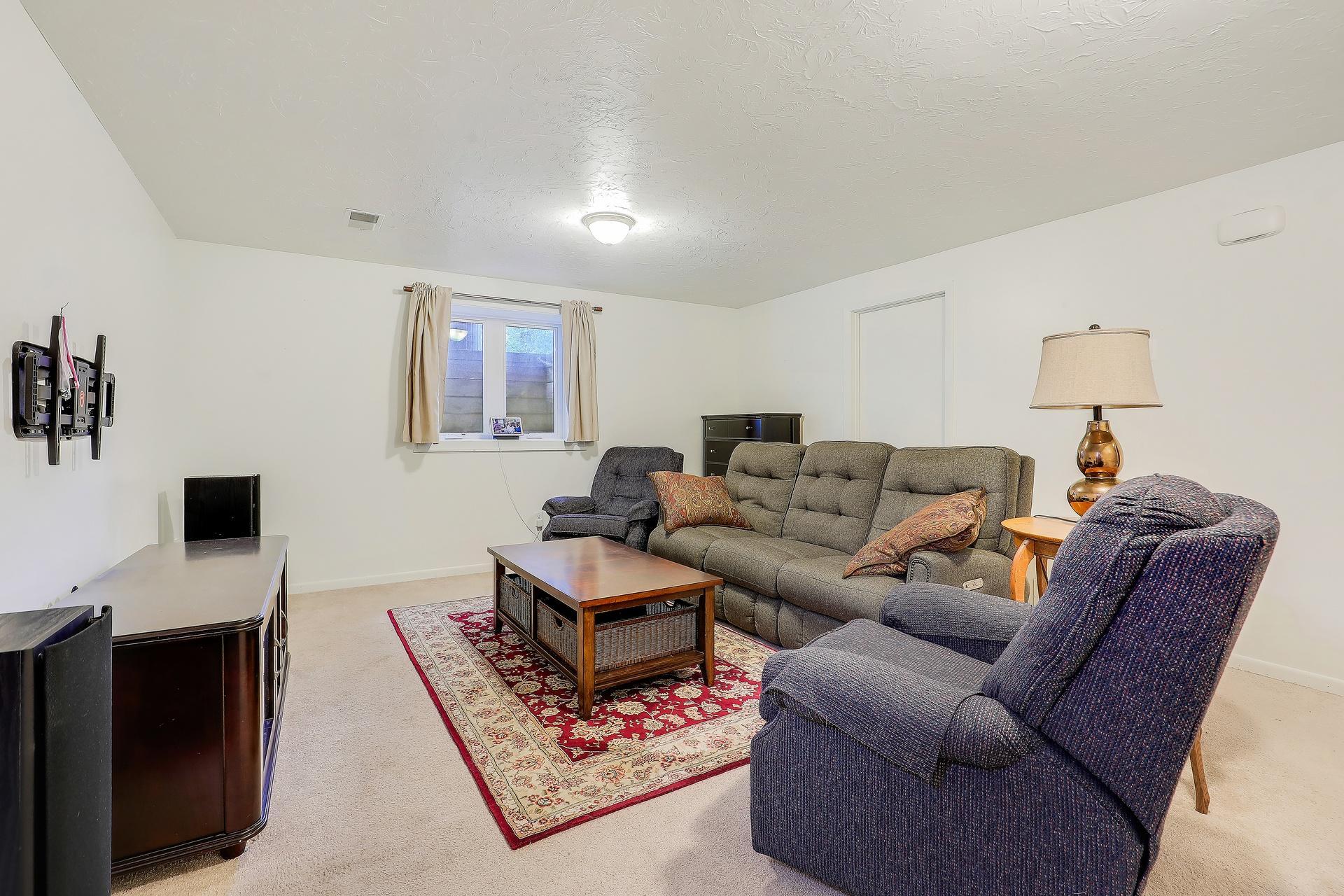 View of Residential at 1065 Minnesota Street, Shakopee MN 55379, Shakopee (19 of 36) - Mike Wilen | Minnesota Team Real Estate