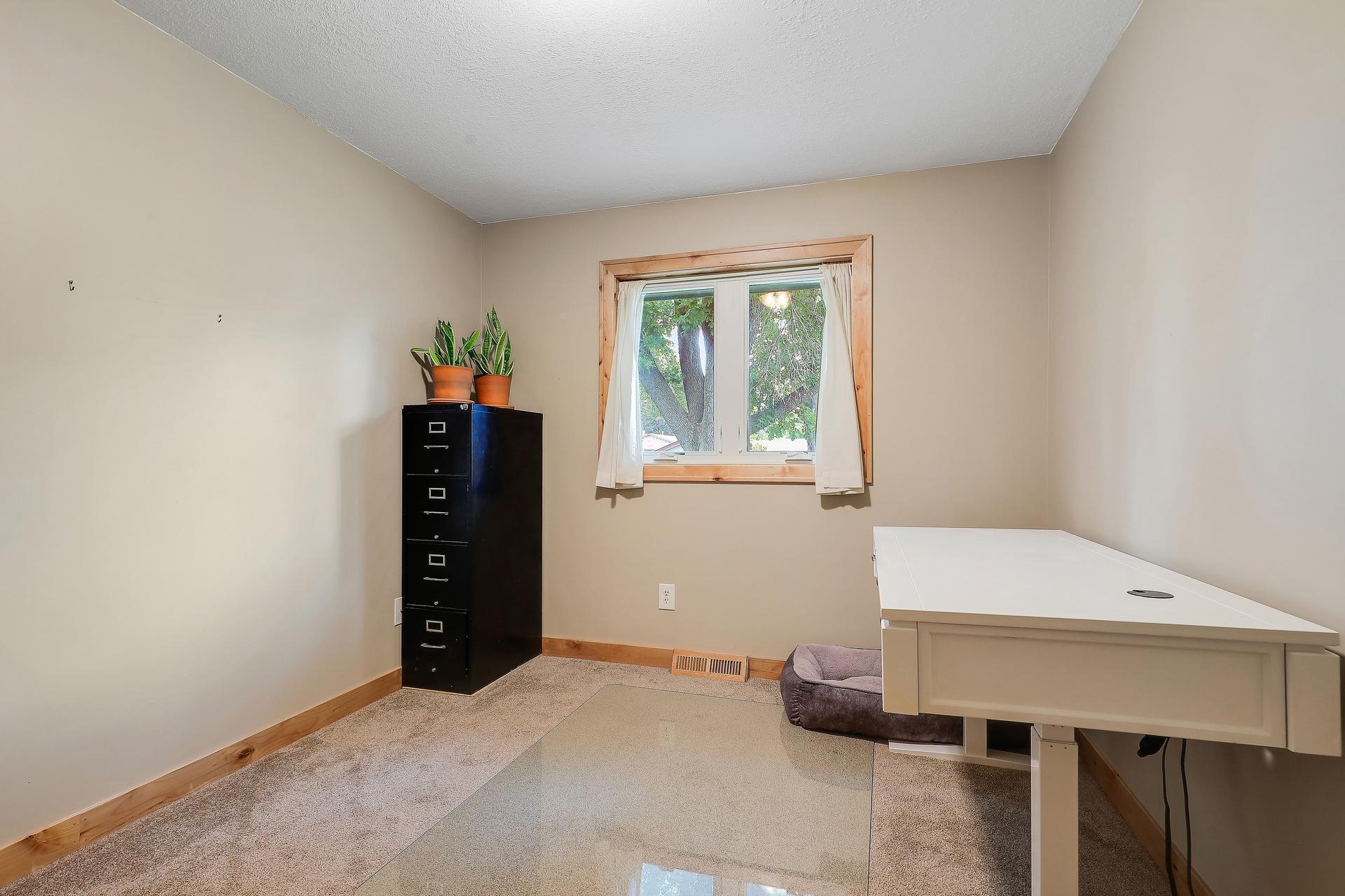 View of Residential at 1065 Minnesota Street, Shakopee MN 55379, Shakopee (14 of 36) - Mike Wilen | Minnesota Team Real Estate