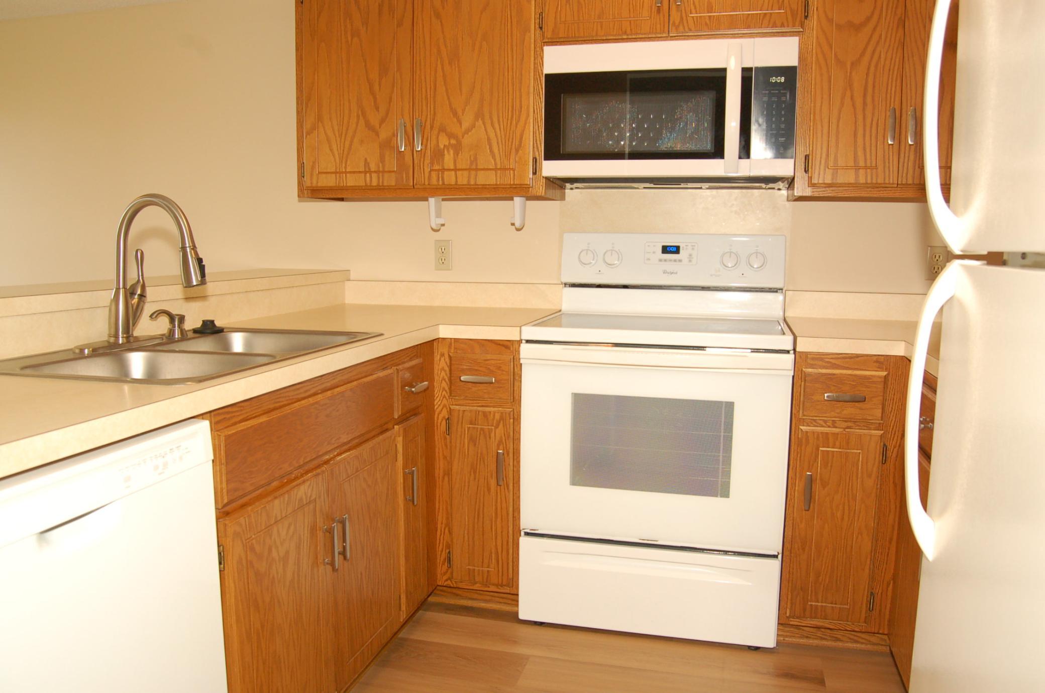 View of Residential at 14843 Endicott Way #209, Apple Valley MN 55124, Apple Valley (5 of 15) - Mike Wilen | Minnesota Team Real Estate