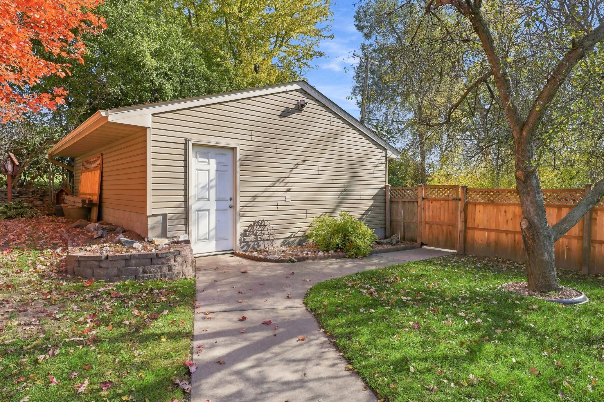 View of Residential at 1566 Albemarle Street, Saint Paul MN 55117, Saint Paul (43 of 49) - Mike Wilen | Minnesota Team Real Estate