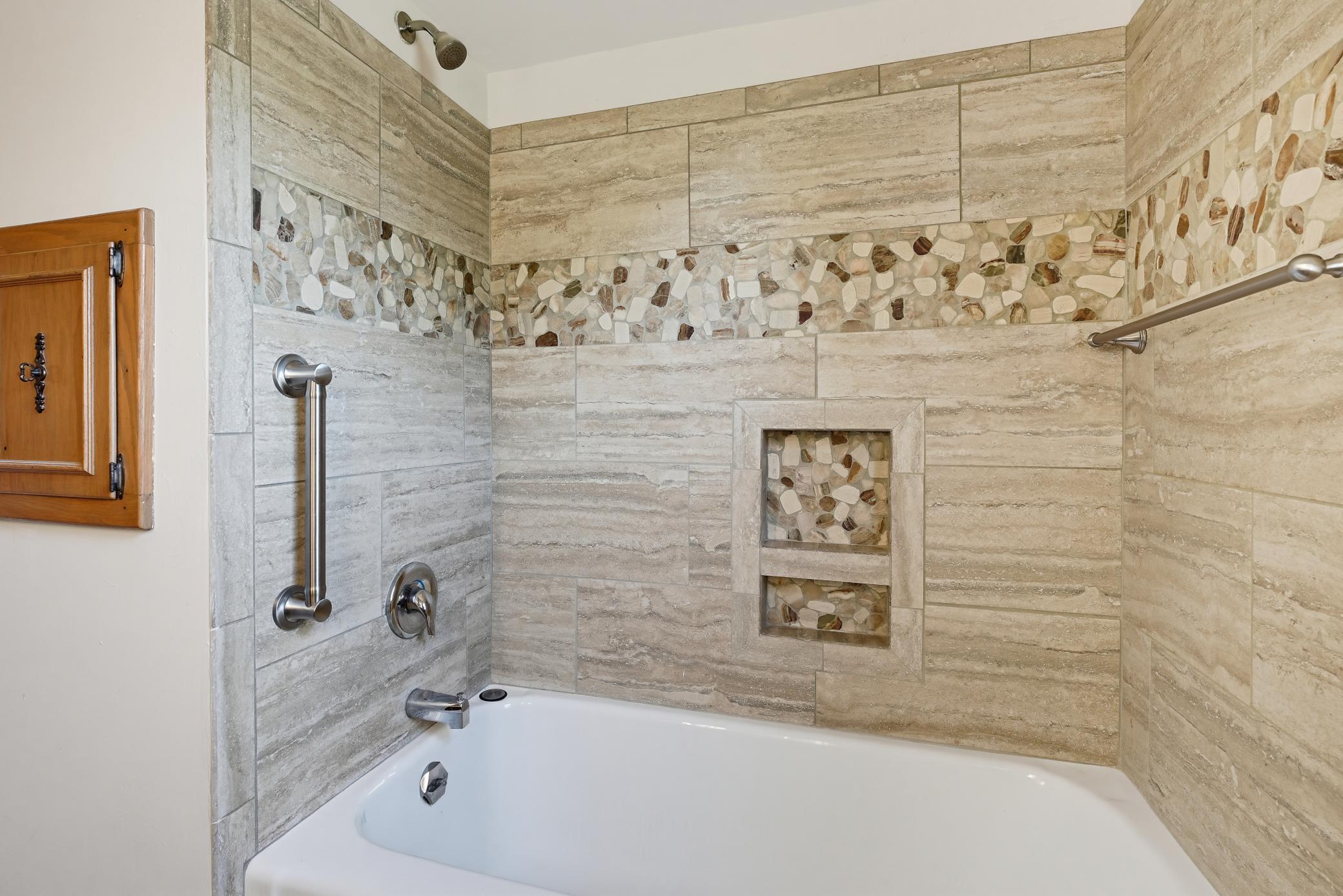 View of Residential at 1566 Albemarle Street, Saint Paul MN 55117, Saint Paul (25 of 49) - Mike Wilen | Minnesota Team Real Estate