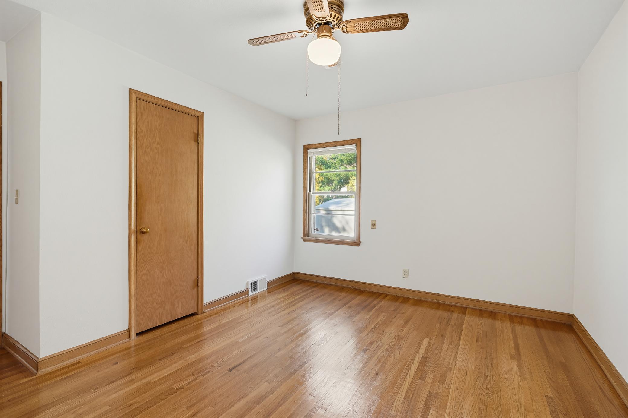 View of Residential at 1566 Albemarle Street, Saint Paul MN 55117, Saint Paul (23 of 49) - Mike Wilen | Minnesota Team Real Estate